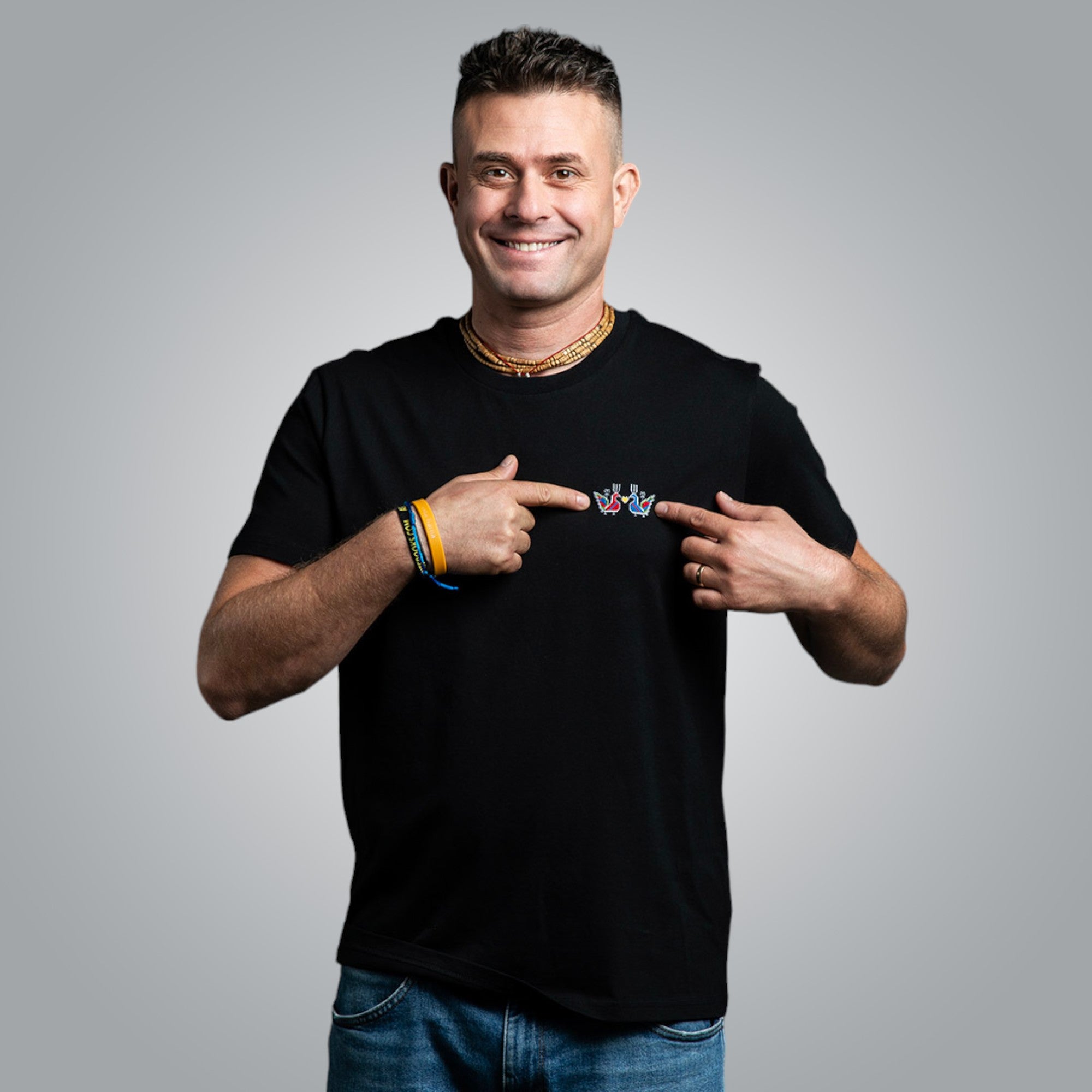 Тениска с детайл "Петли"