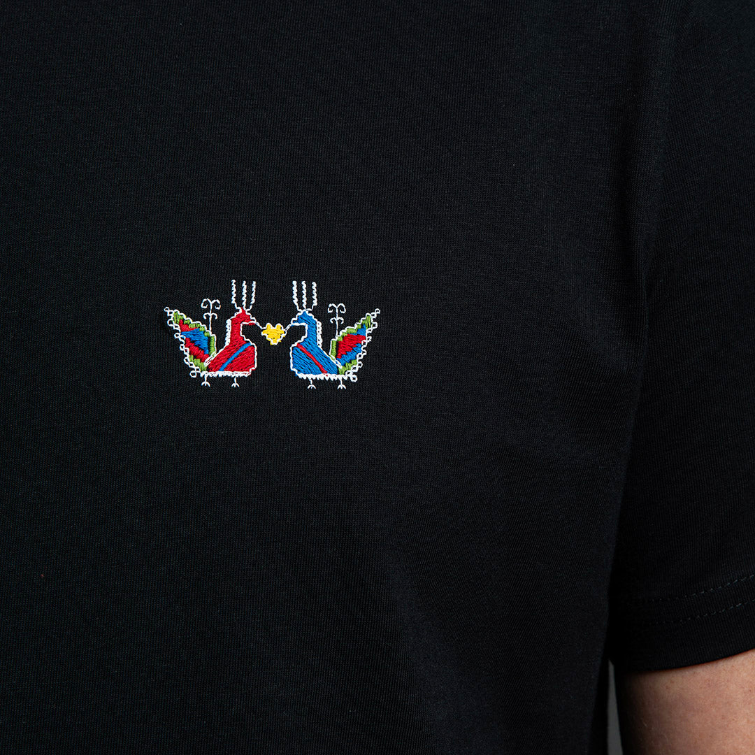 Тениска с детайл "Петли"