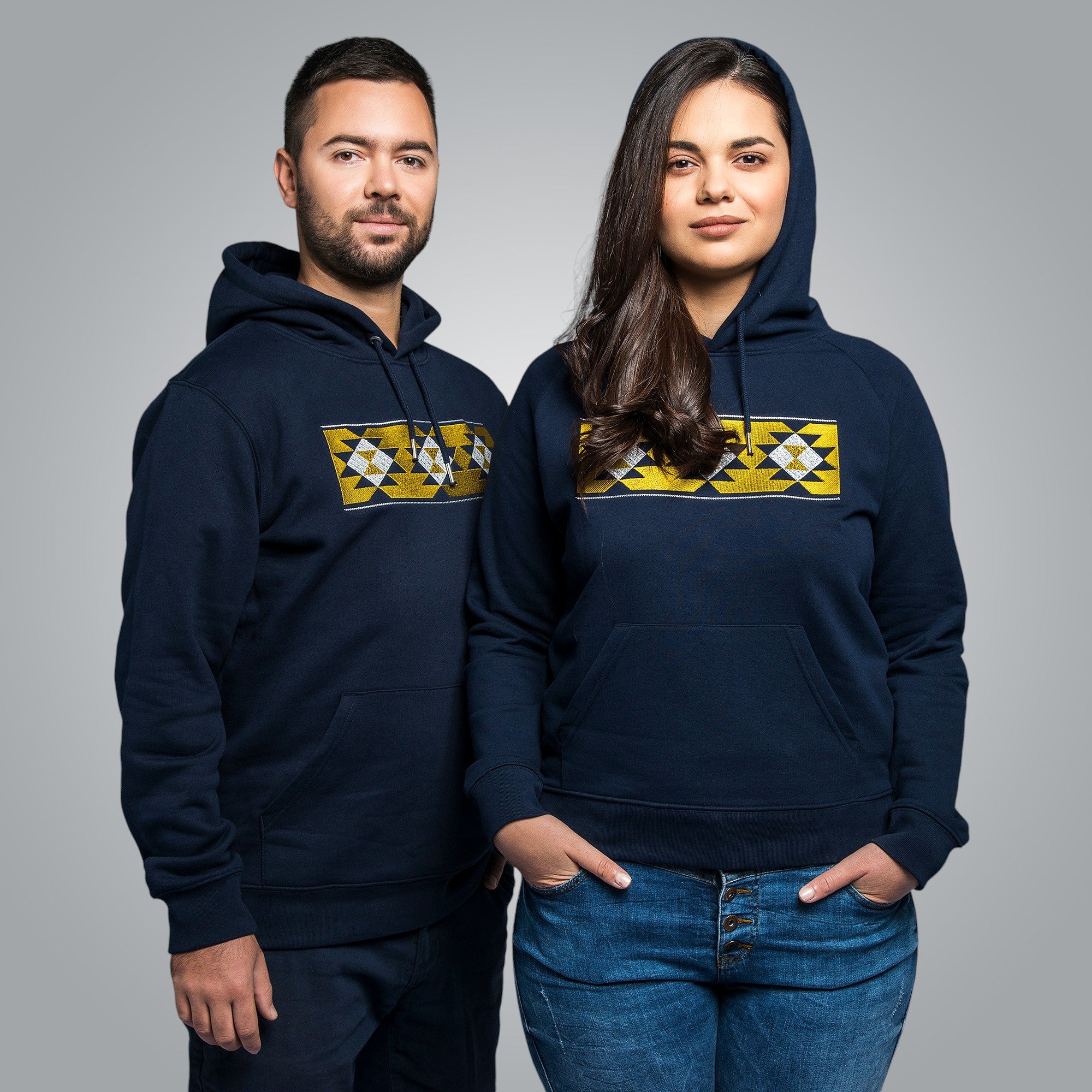 Дамска блуза с качулка "Род"