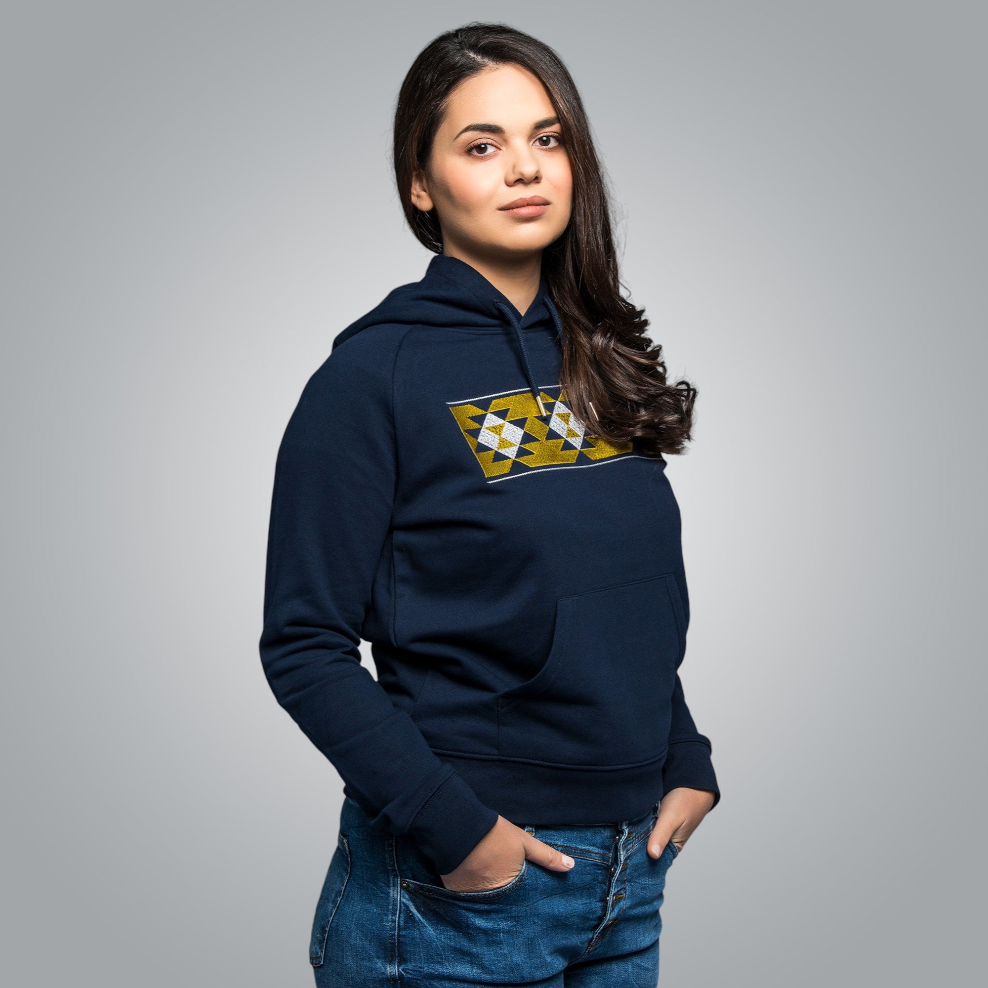 Дамска блуза с качулка "Род"