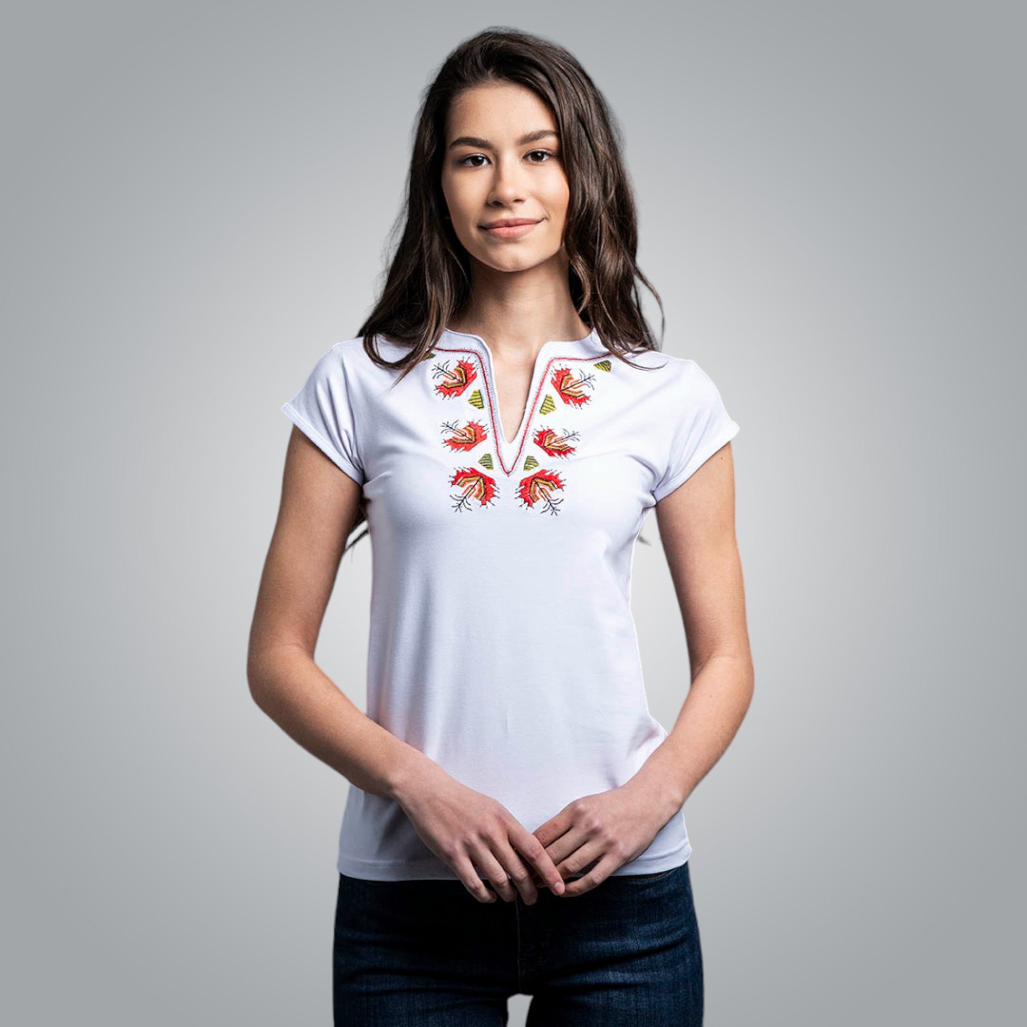 Тениска с V-деколте "Китка"