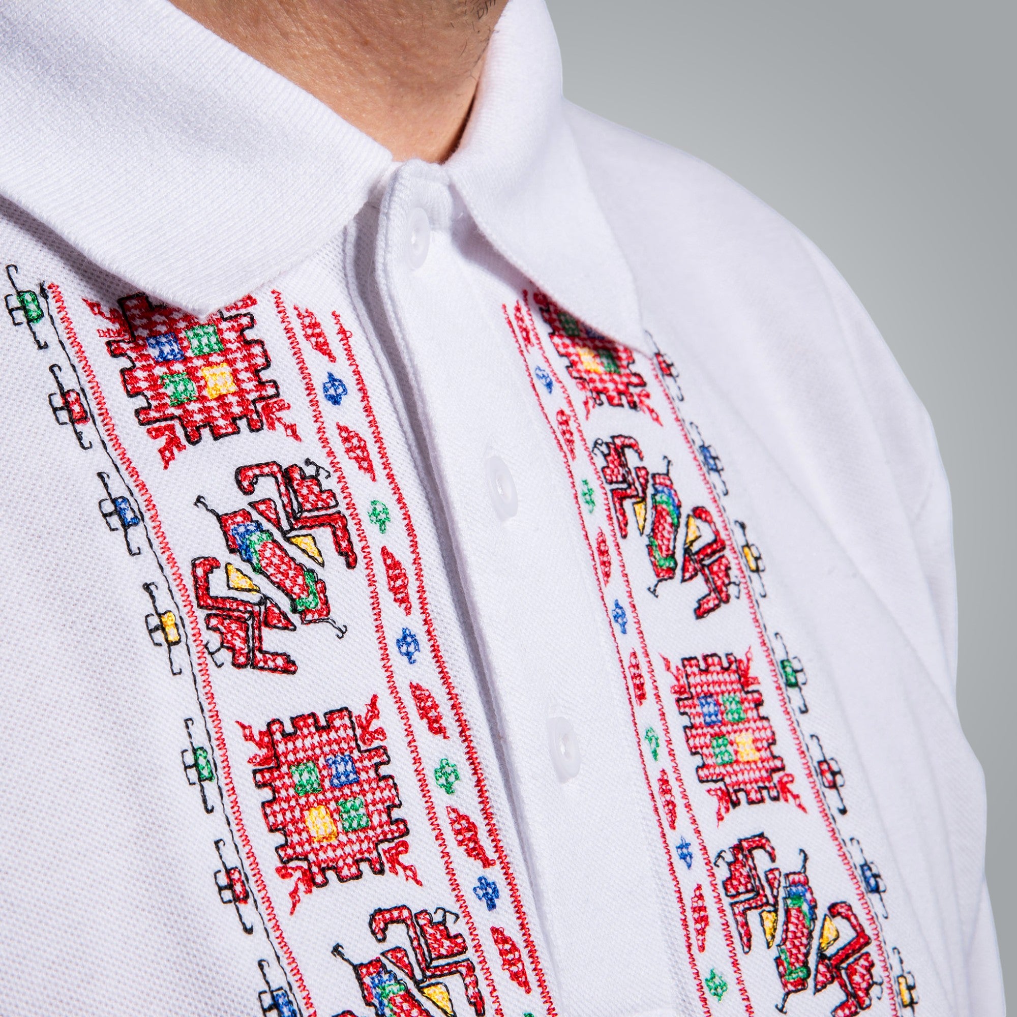 Блуза с яка "Традиционна"