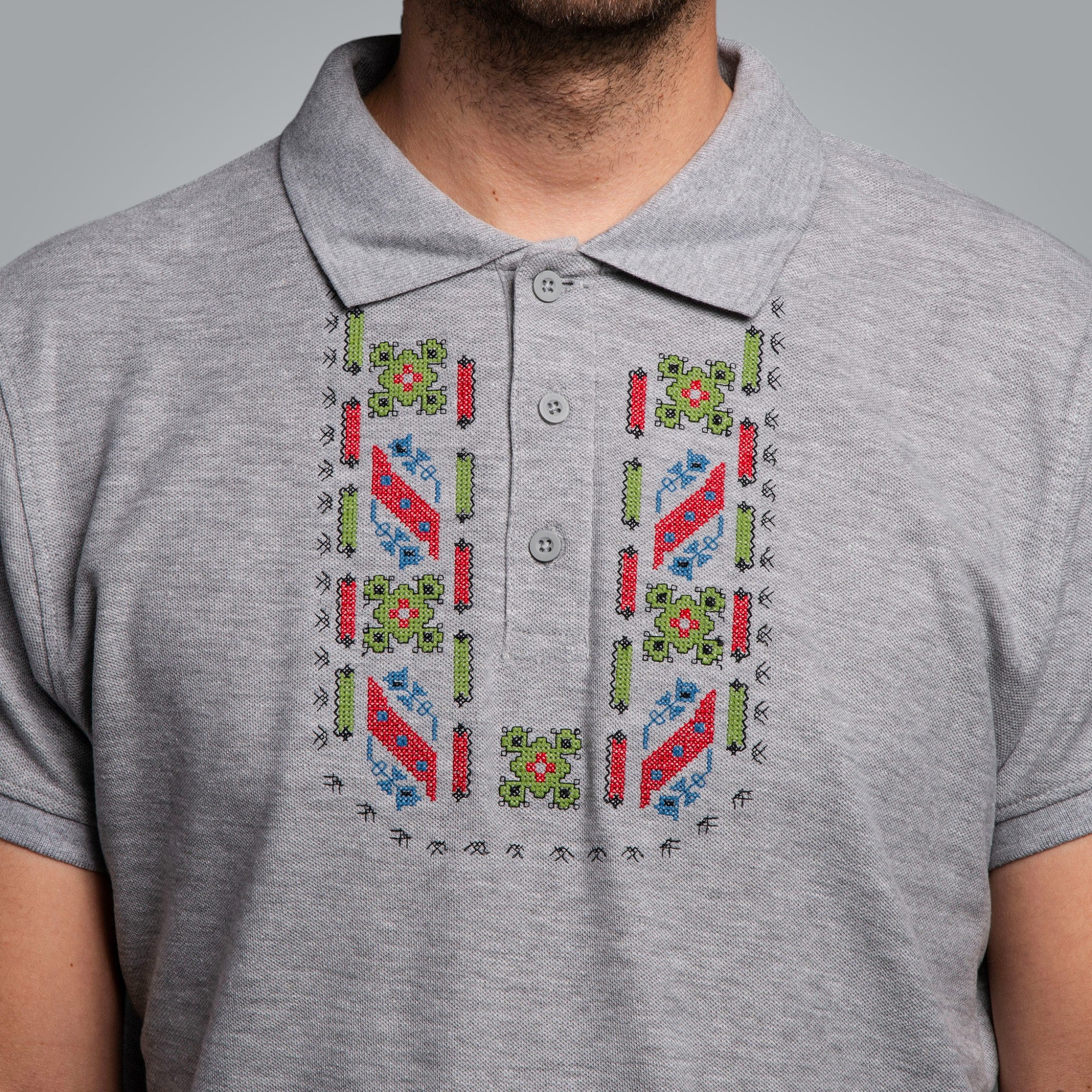 Тениска с яка "Защита"