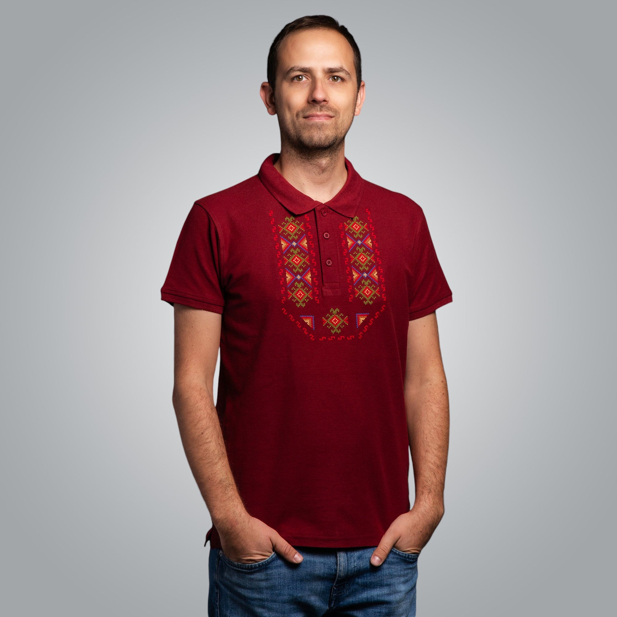 Тениска с яка "Гиздав"