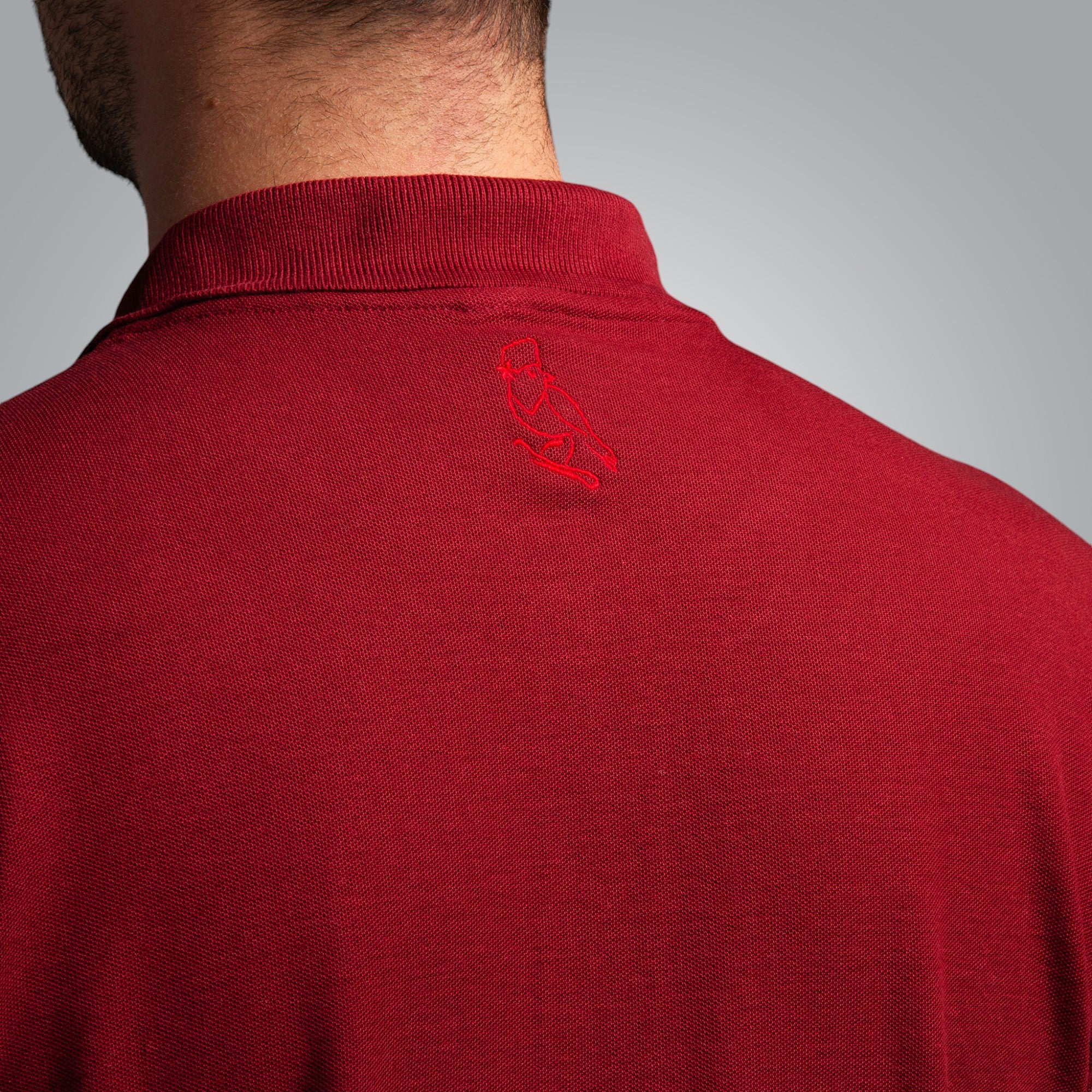 Тениска с яка "Гиздав"