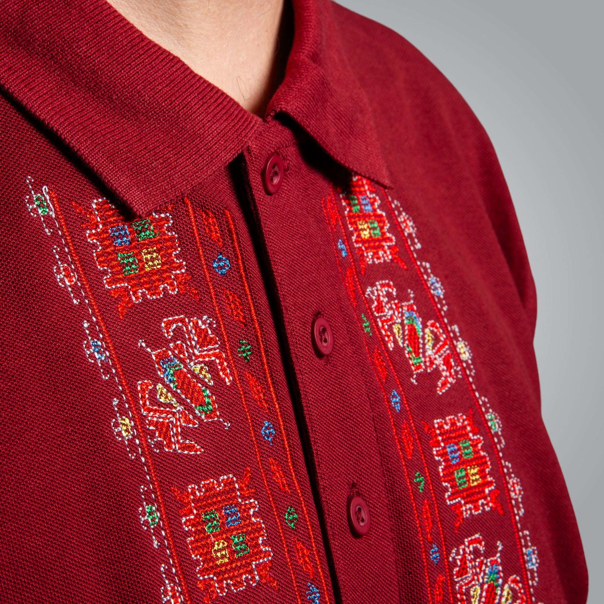 Тениска с яка "Традиционна"