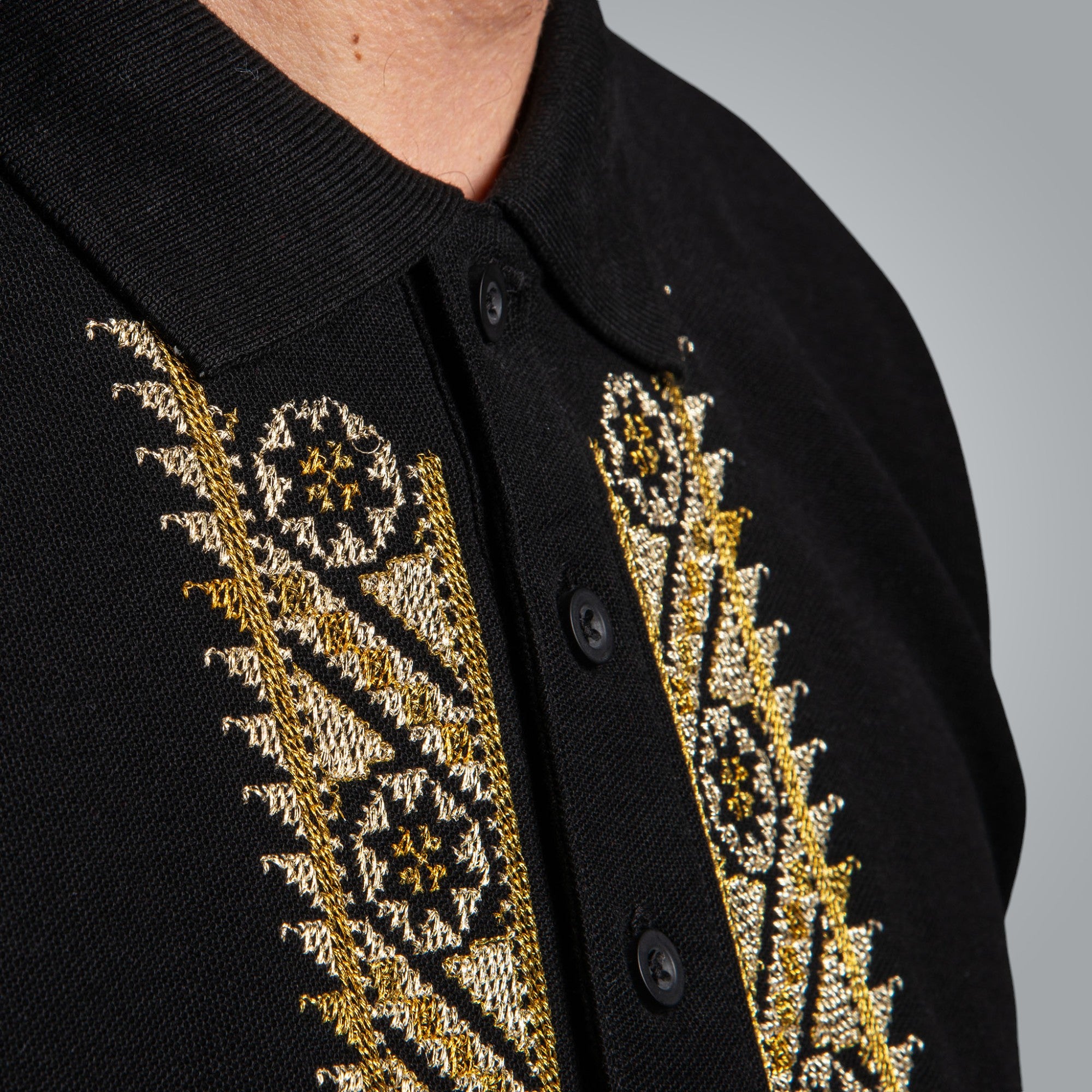 Тениска с яка "Северняшка"