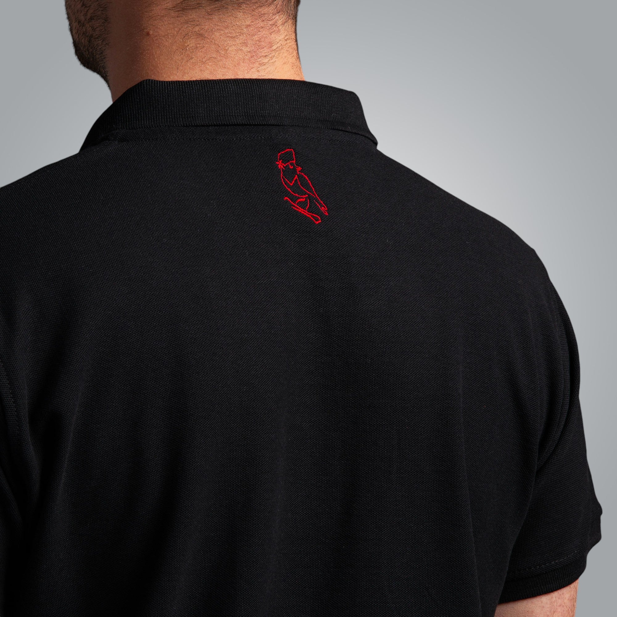 Тениска с яка "Пазител"