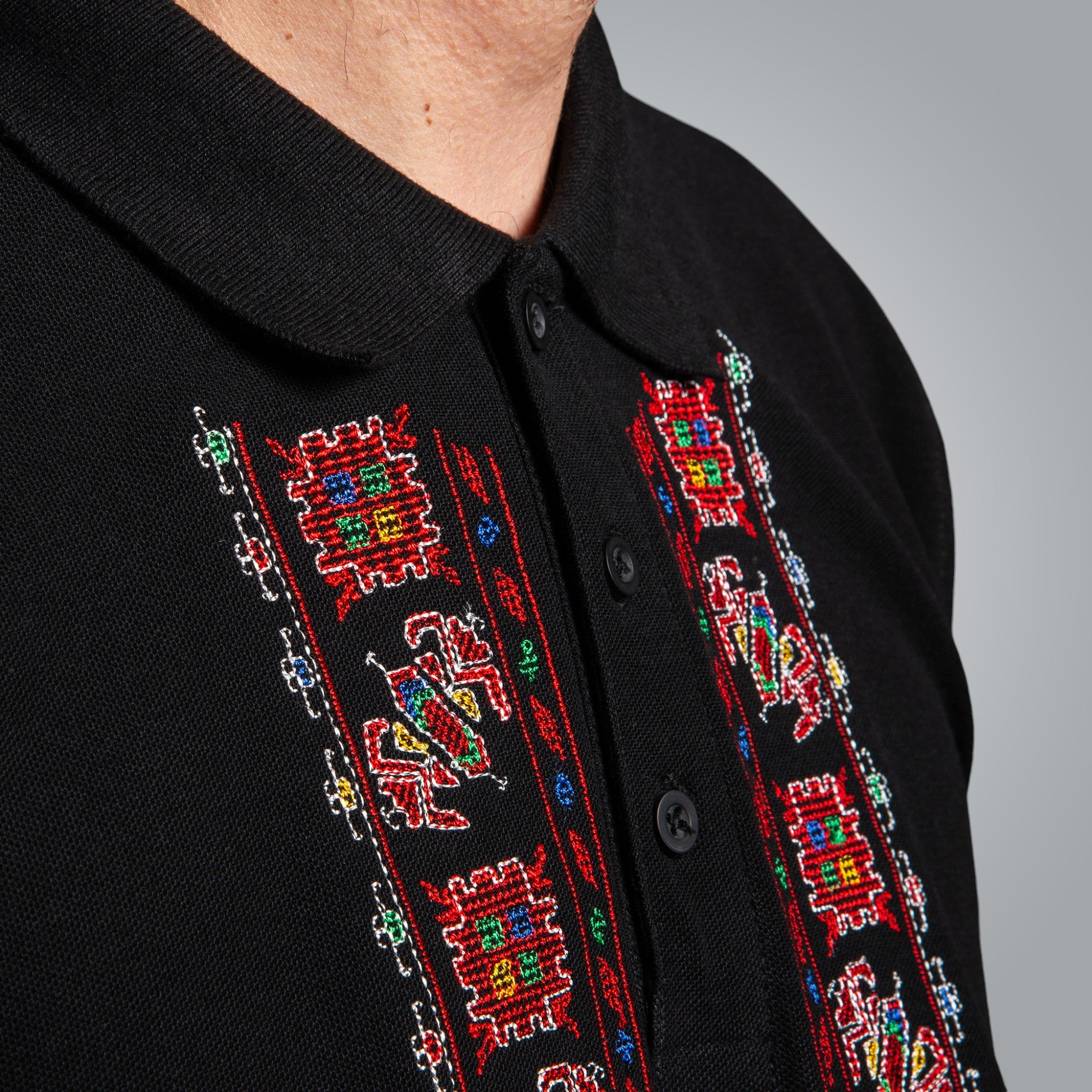 Тениска с яка "Традиционна"