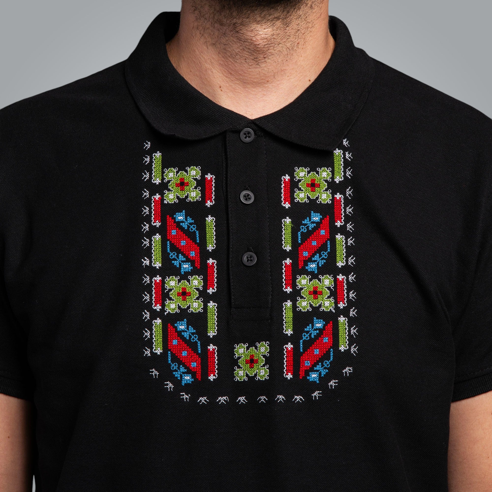 Тениска с яка "Защита"