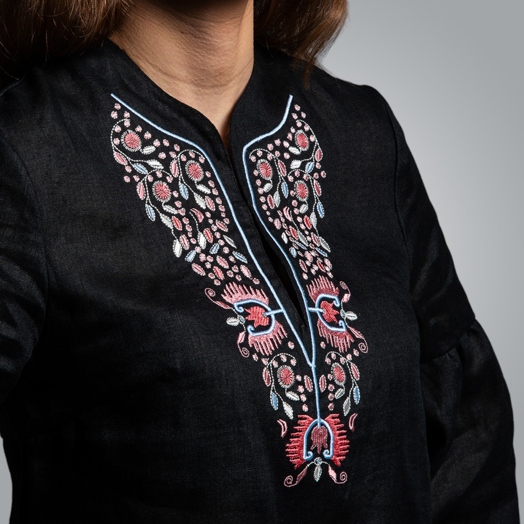 Дамска риза "Плодородие" в пастелни тонове