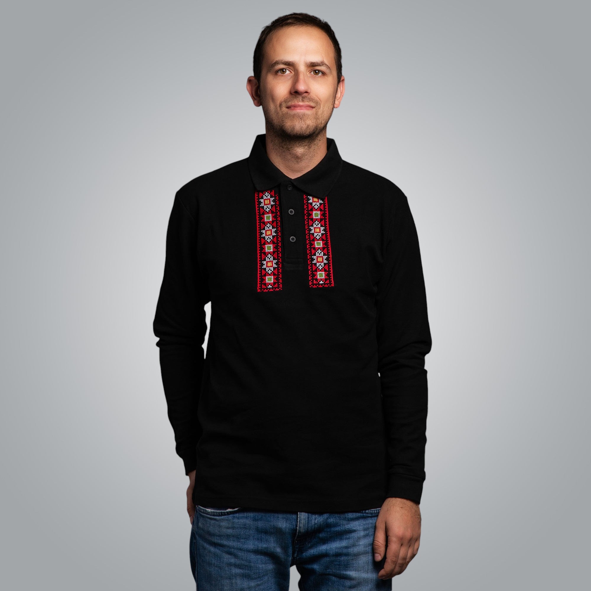 Блуза с яка "Пазител"