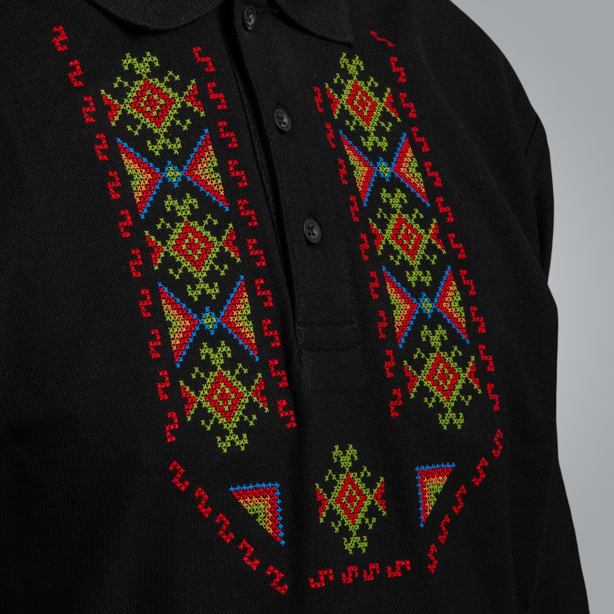 Блуза с яка "Гиздав"