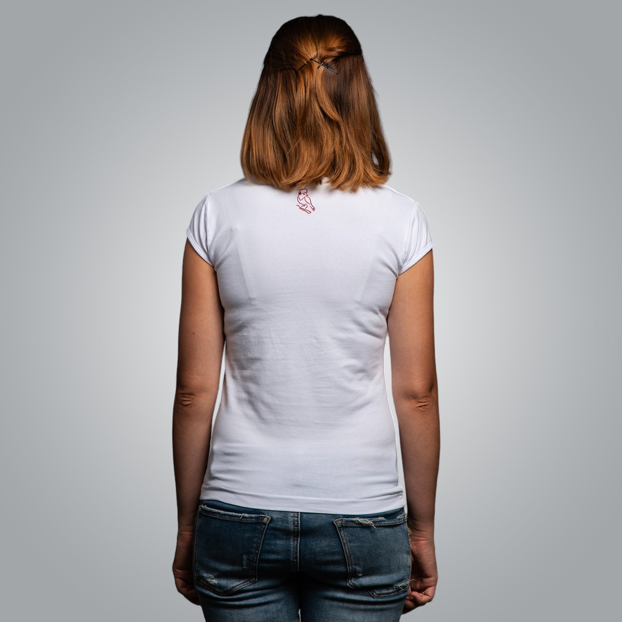 Тениска с V-деколте "Нашенска"