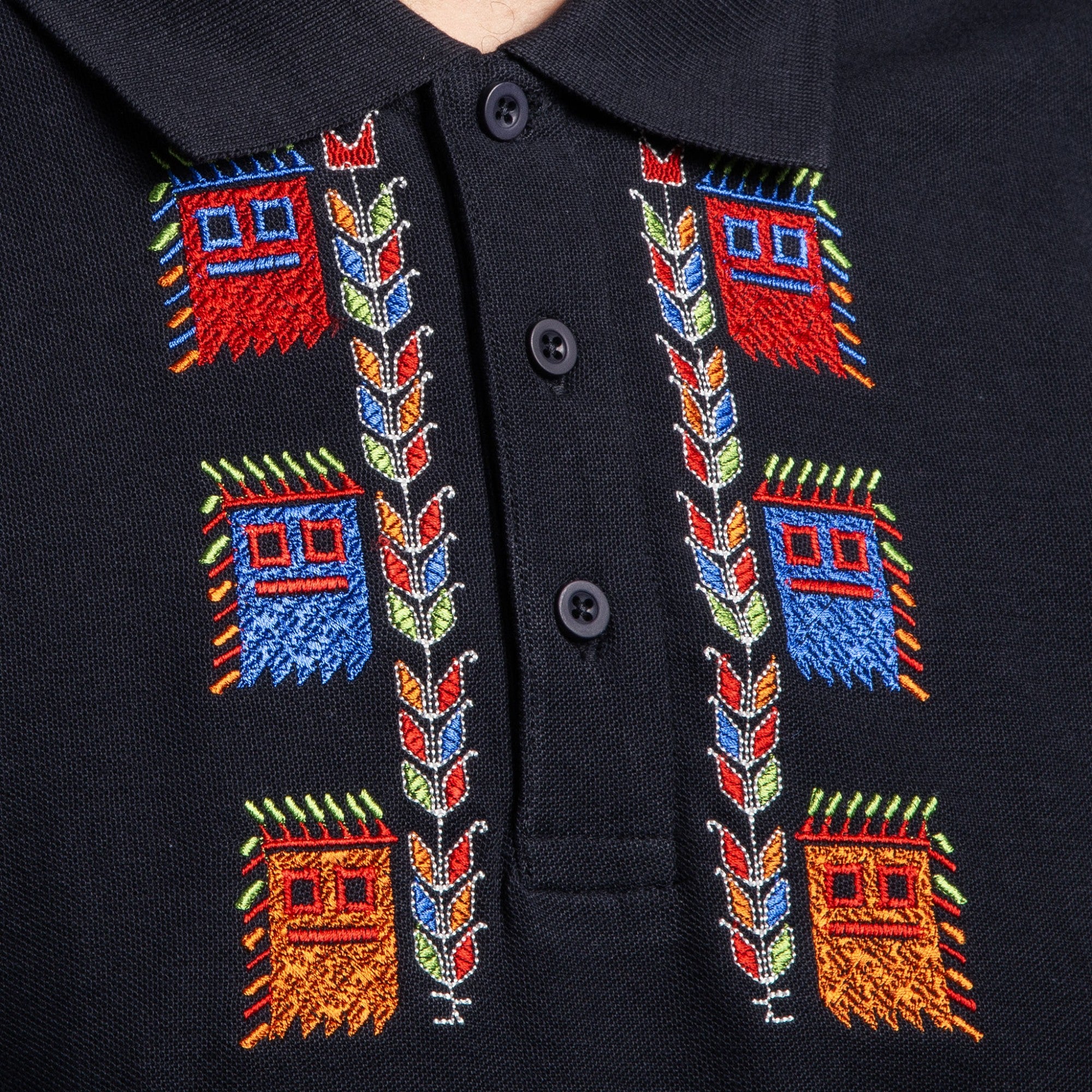 Тениска с яка "Кукери"