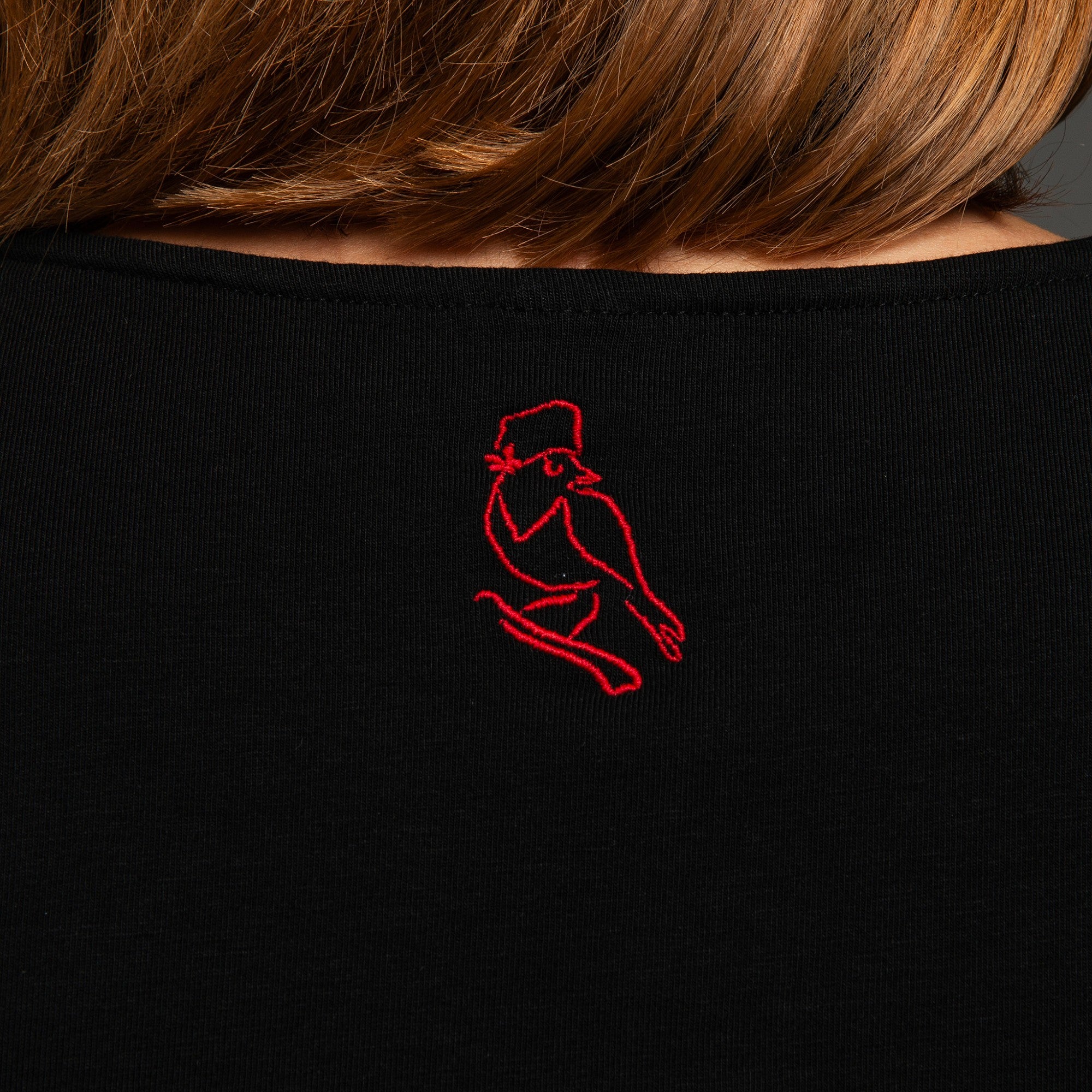 Тениска с V-деколте "Пъстрота"