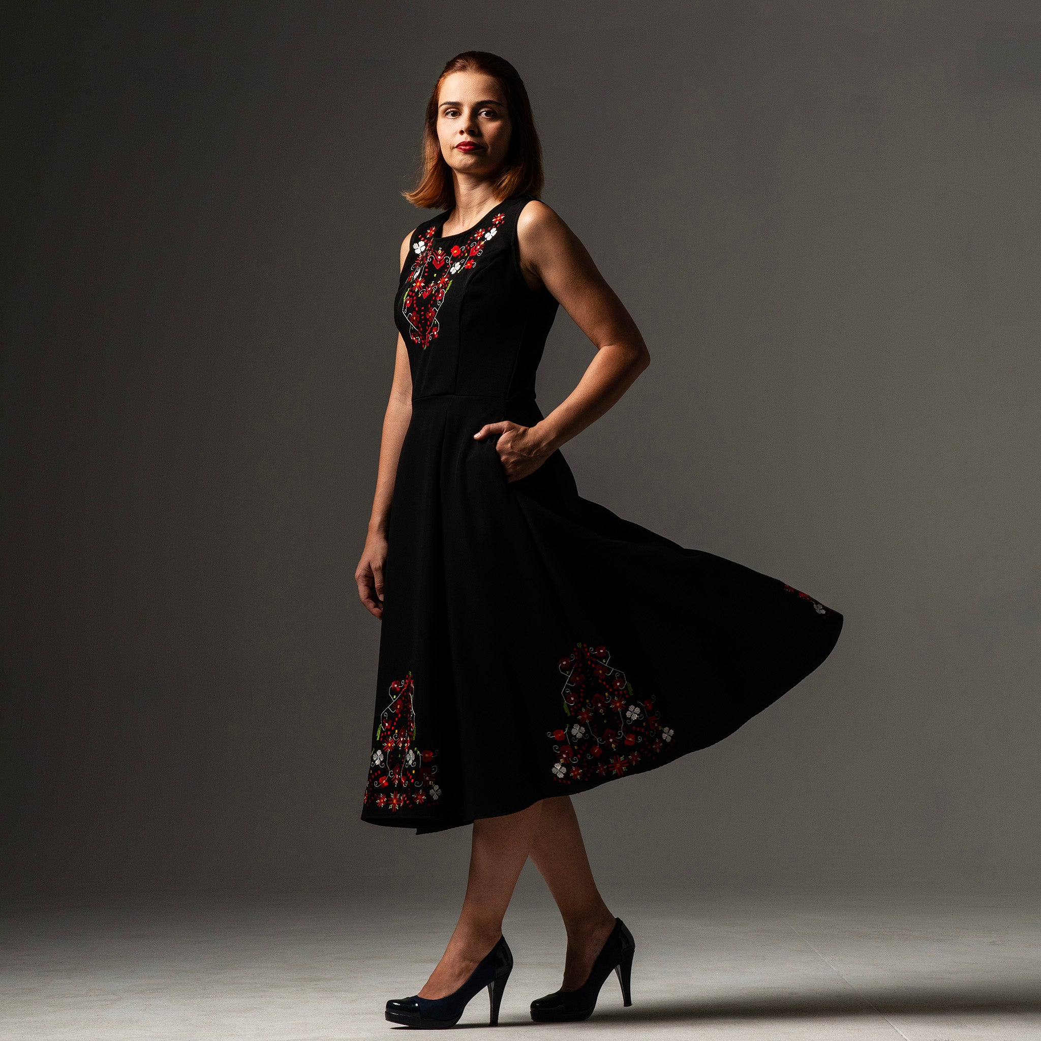 Рокля с Тракийска шевица