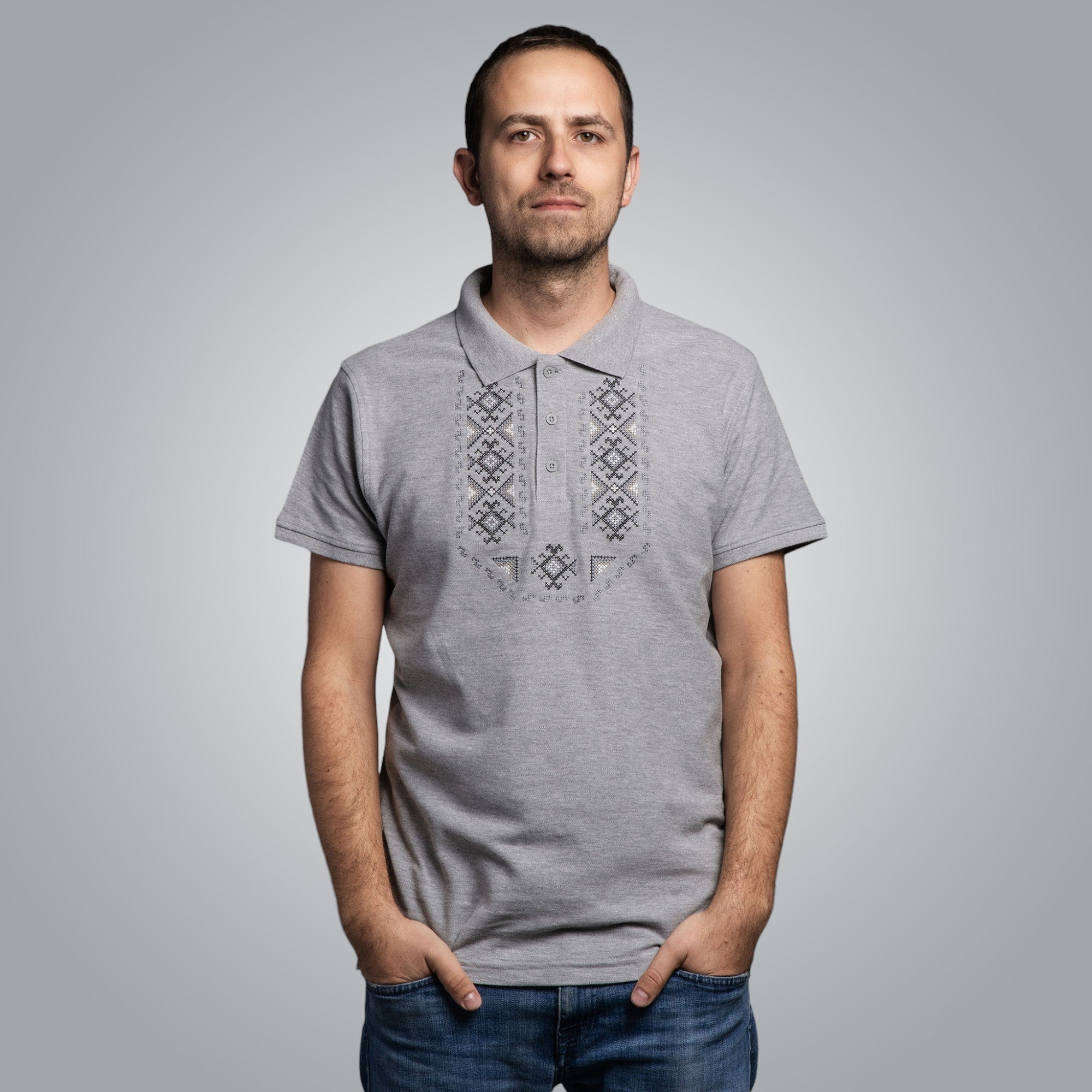 Тениска с яка "Гиздав"