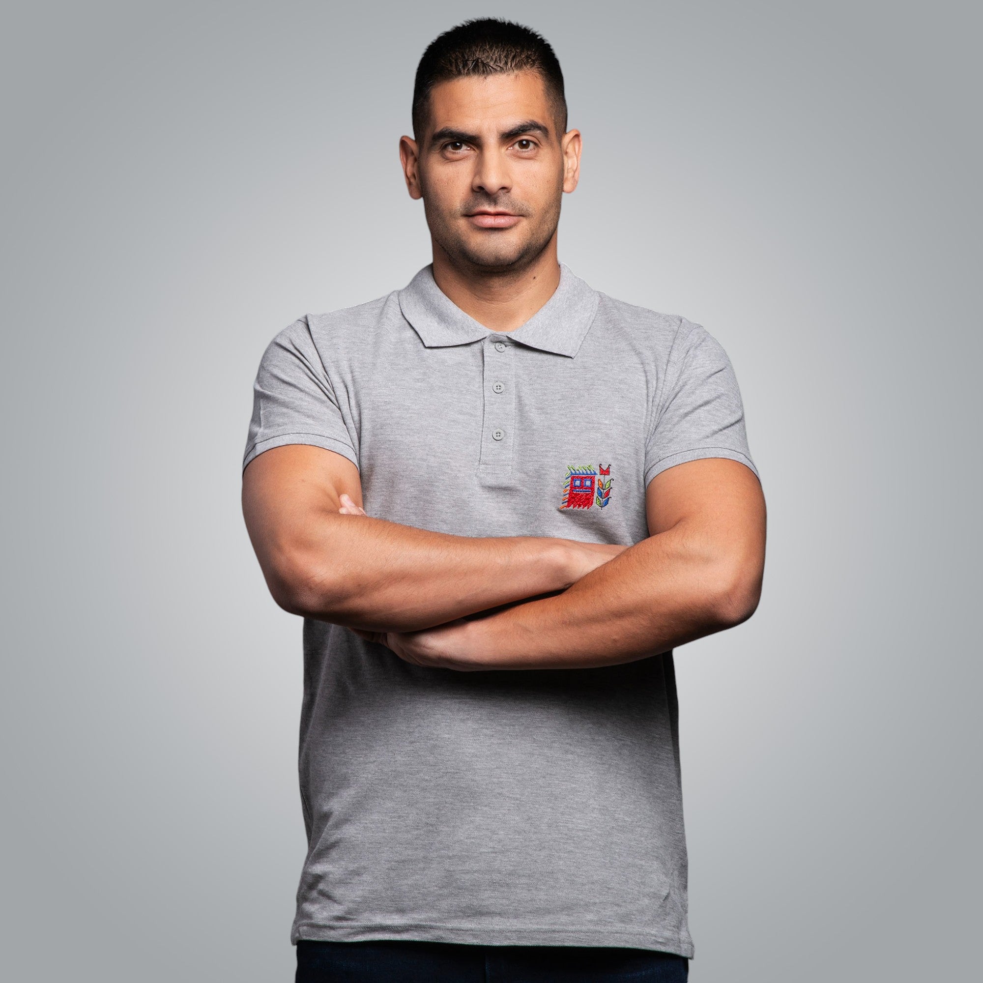 Тениска с яка с детайл "Кукер"