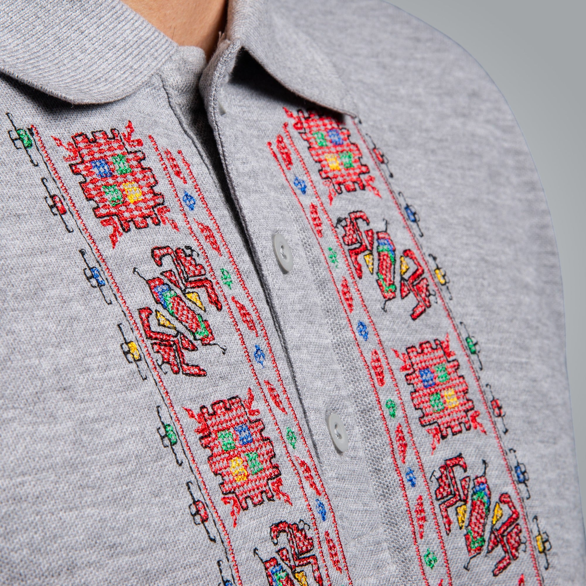 Тениска с яка "Традиционна"