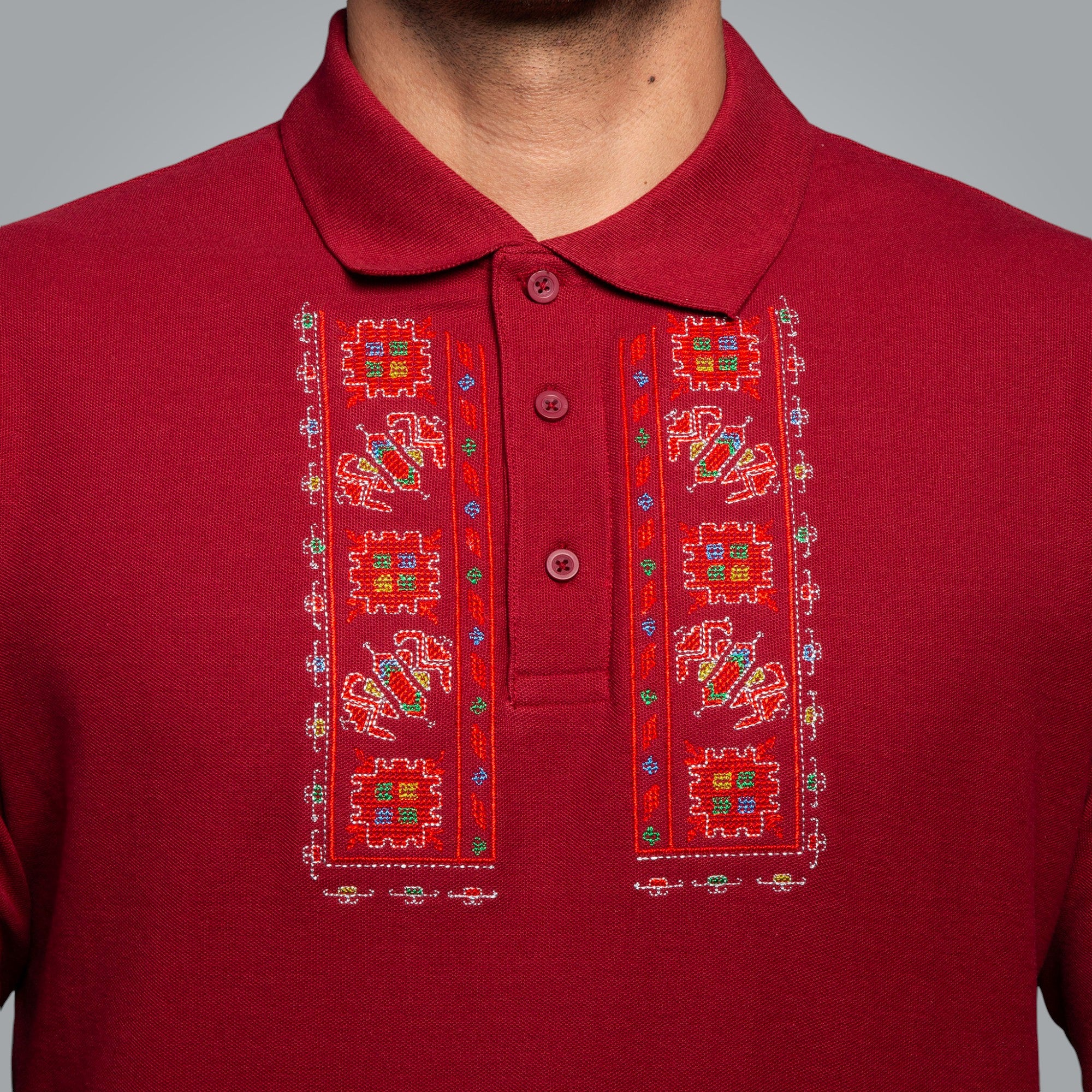 Блуза с яка "Традиционна"