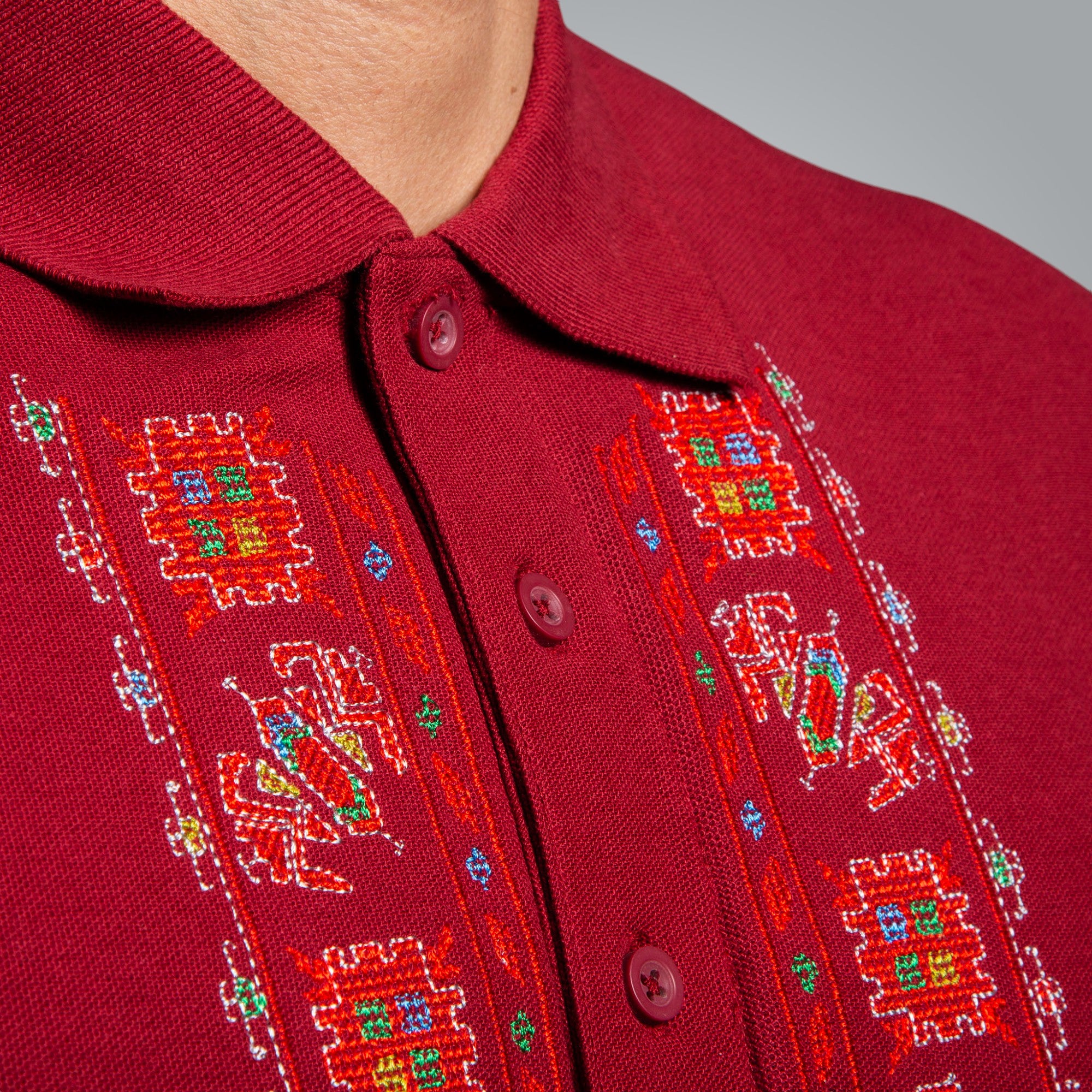 Блуза с яка "Традиционна"