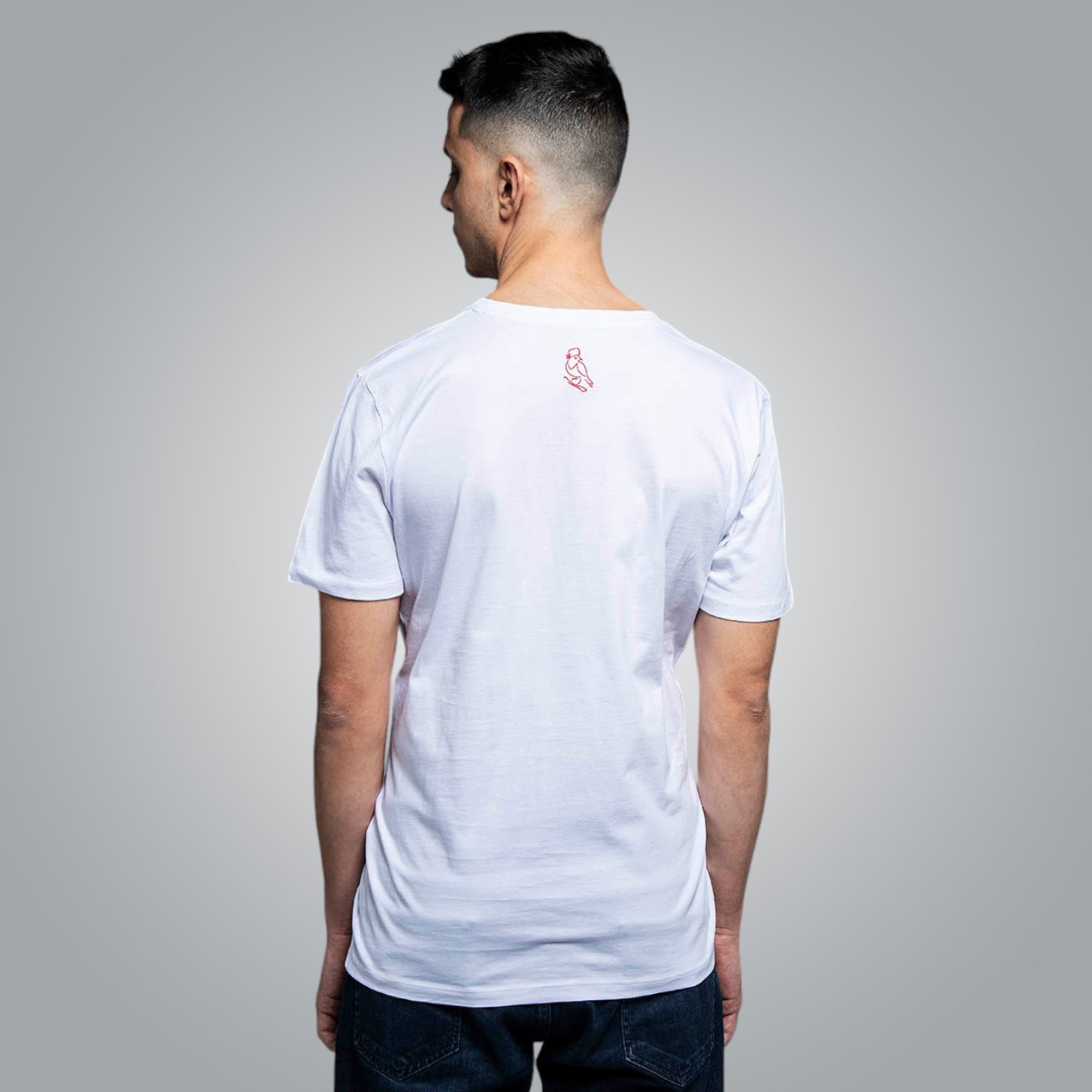 Тениска с детайл от шевица "Аз съм"