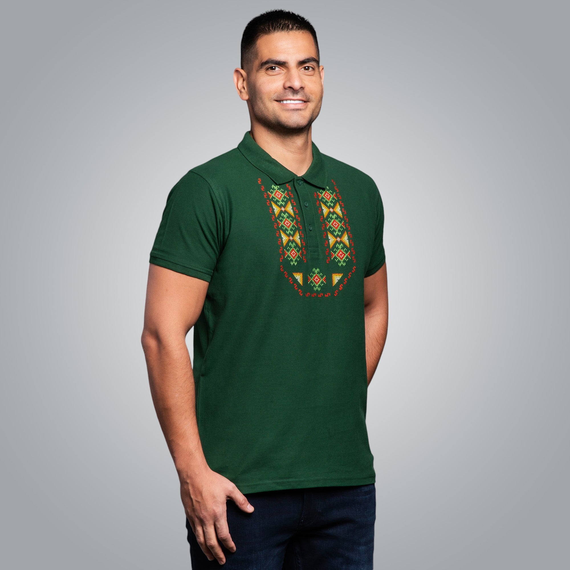 Тениска с яка "Гиздав"