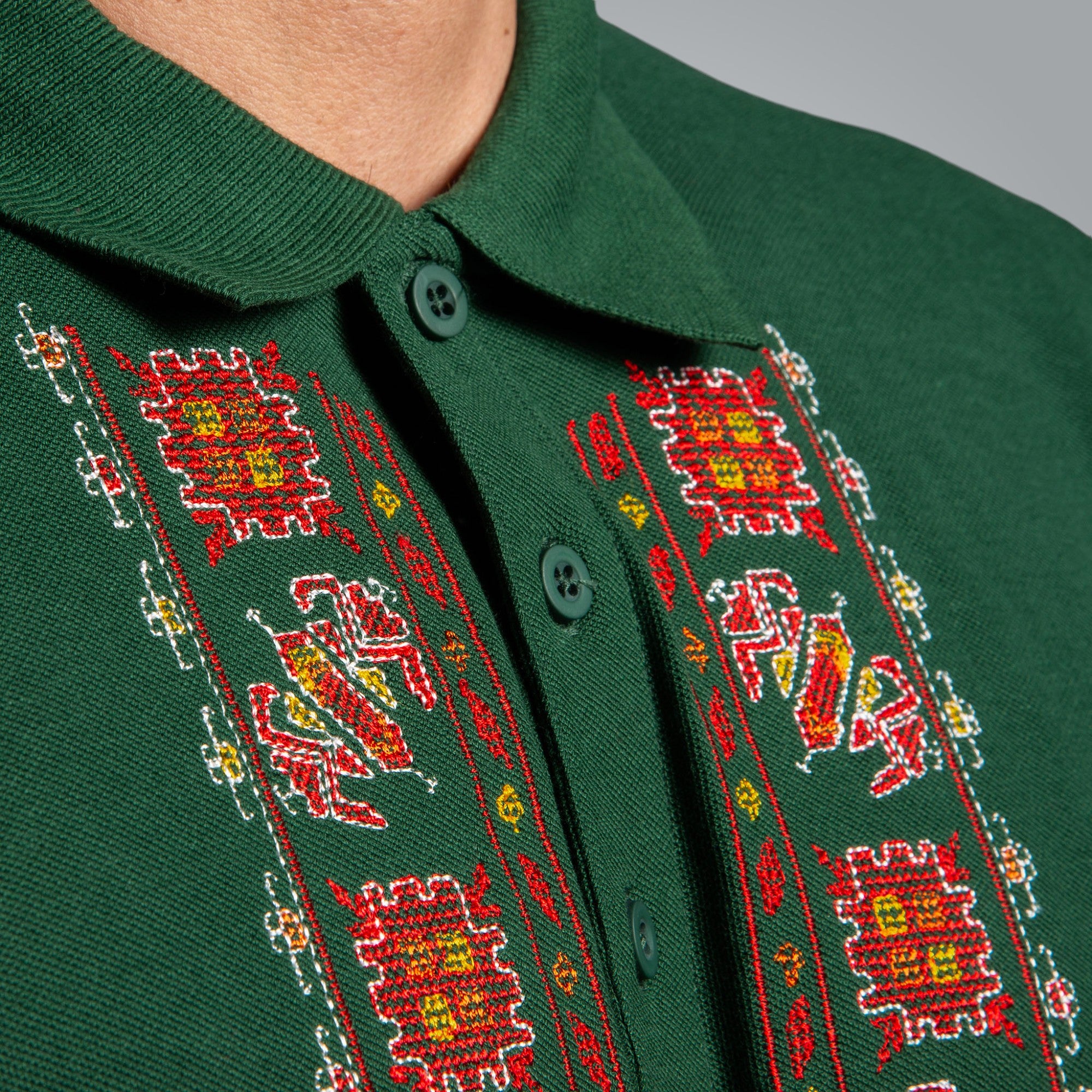 Тениска с яка "Традиционна"