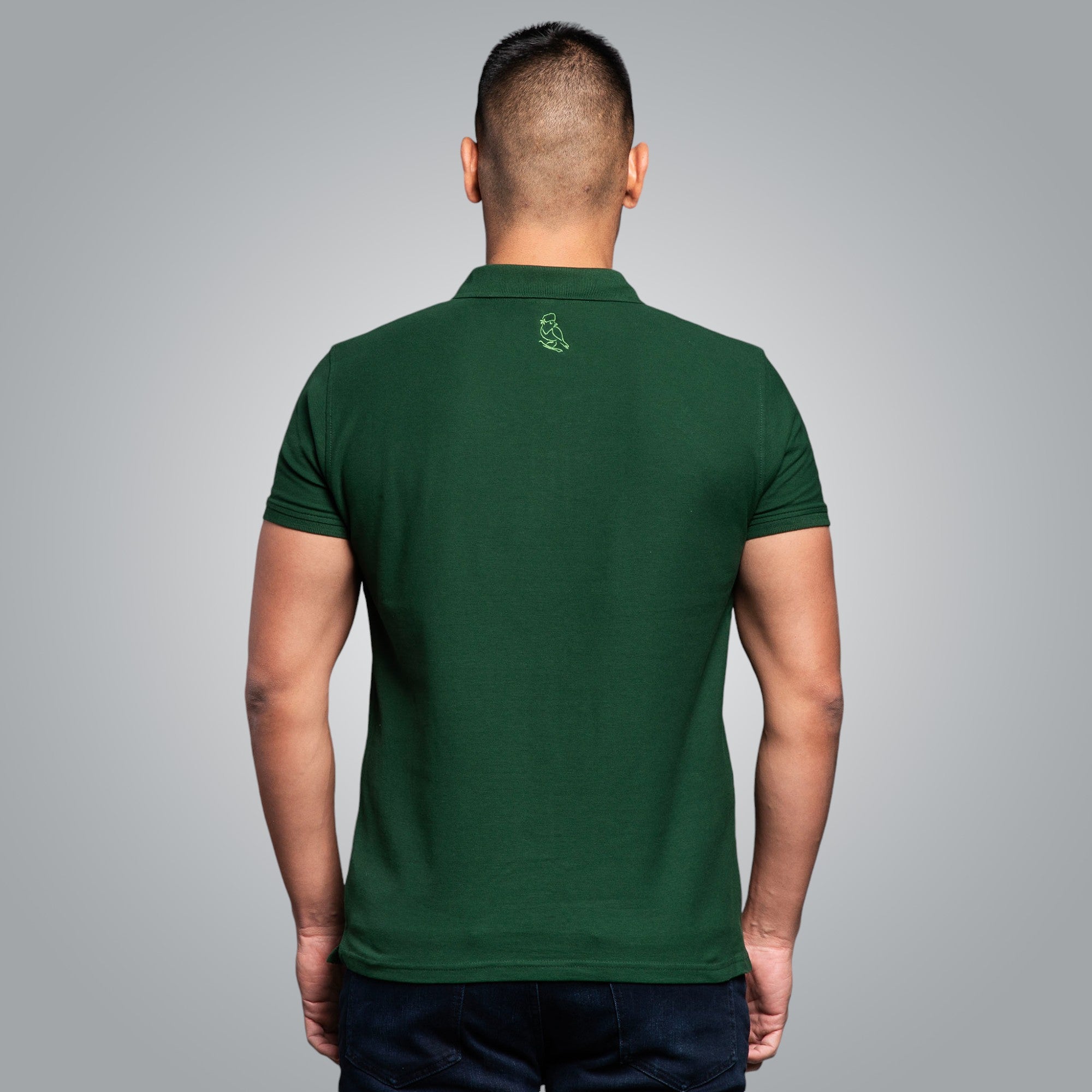 Тениска с яка "Закрилник"