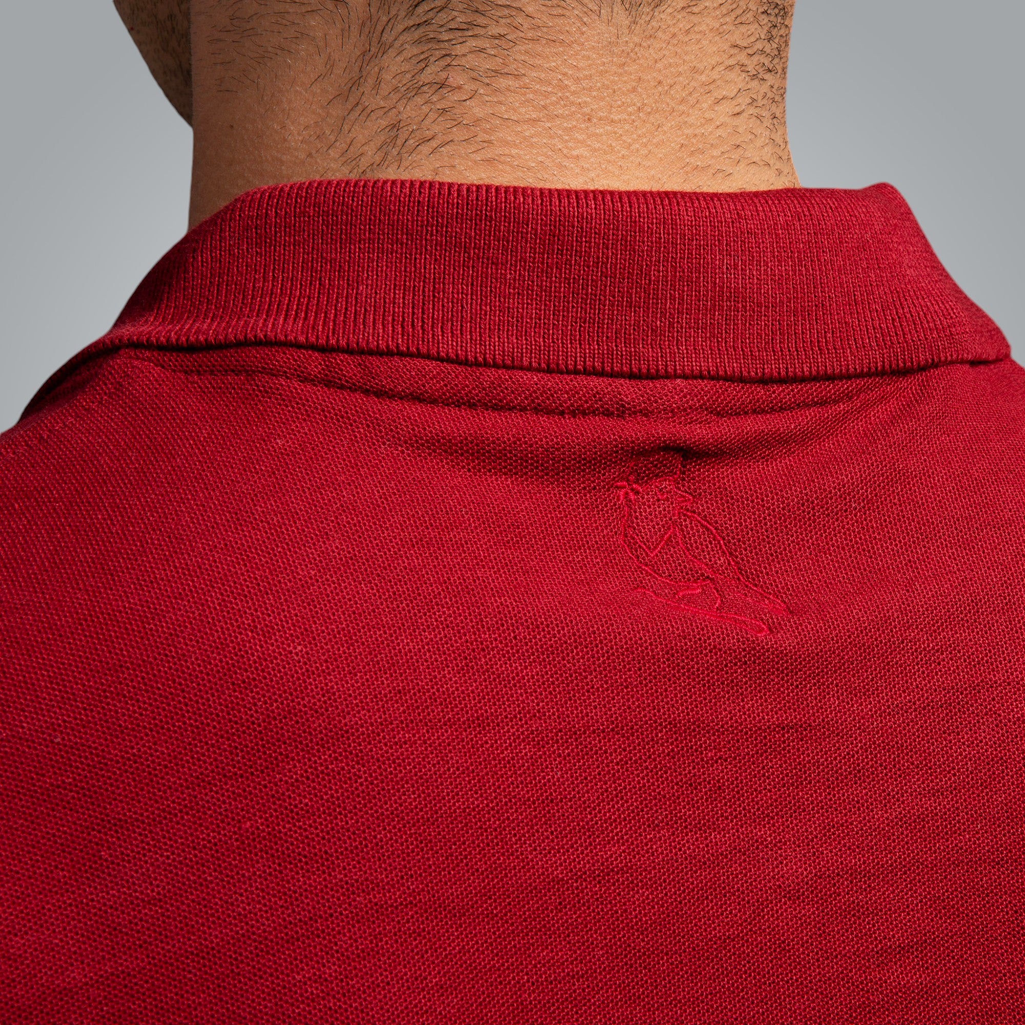 Тениска с яка с шевица от бургаско