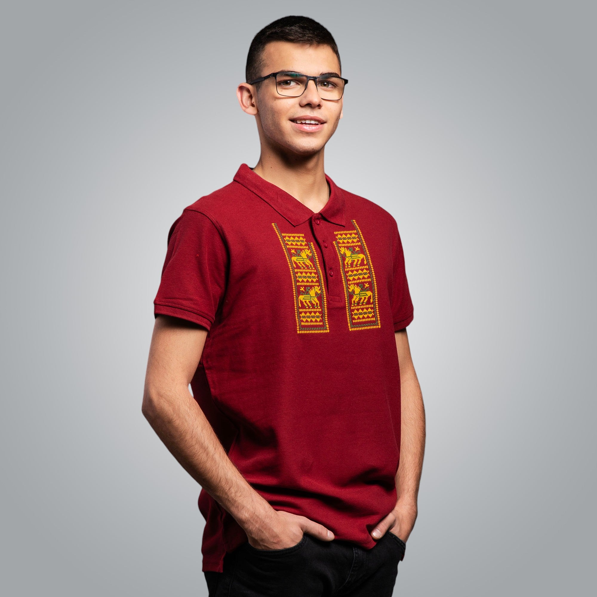 Тениска с яка "Кончета"