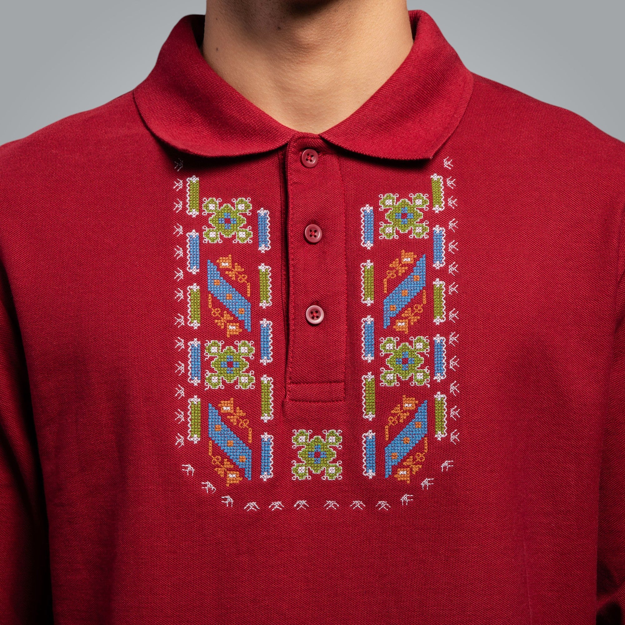 Блуза с яка "Защита"