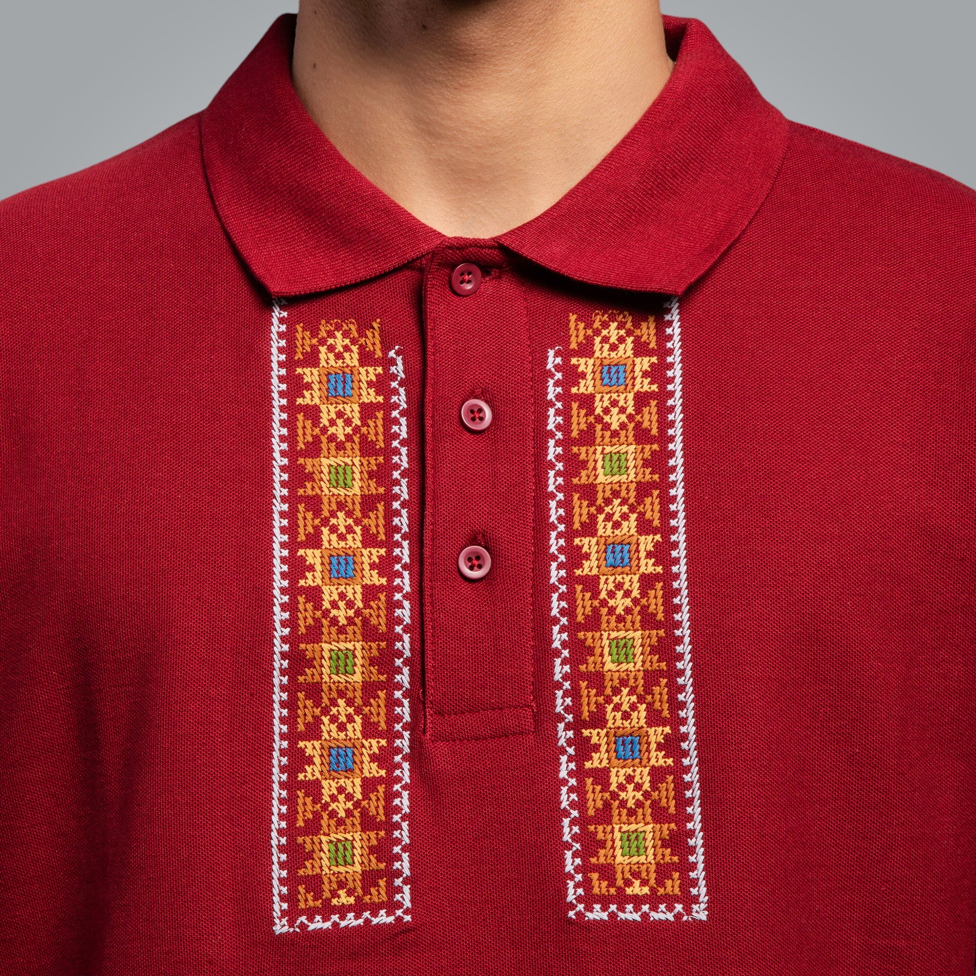 Блуза с яка "Пазител"