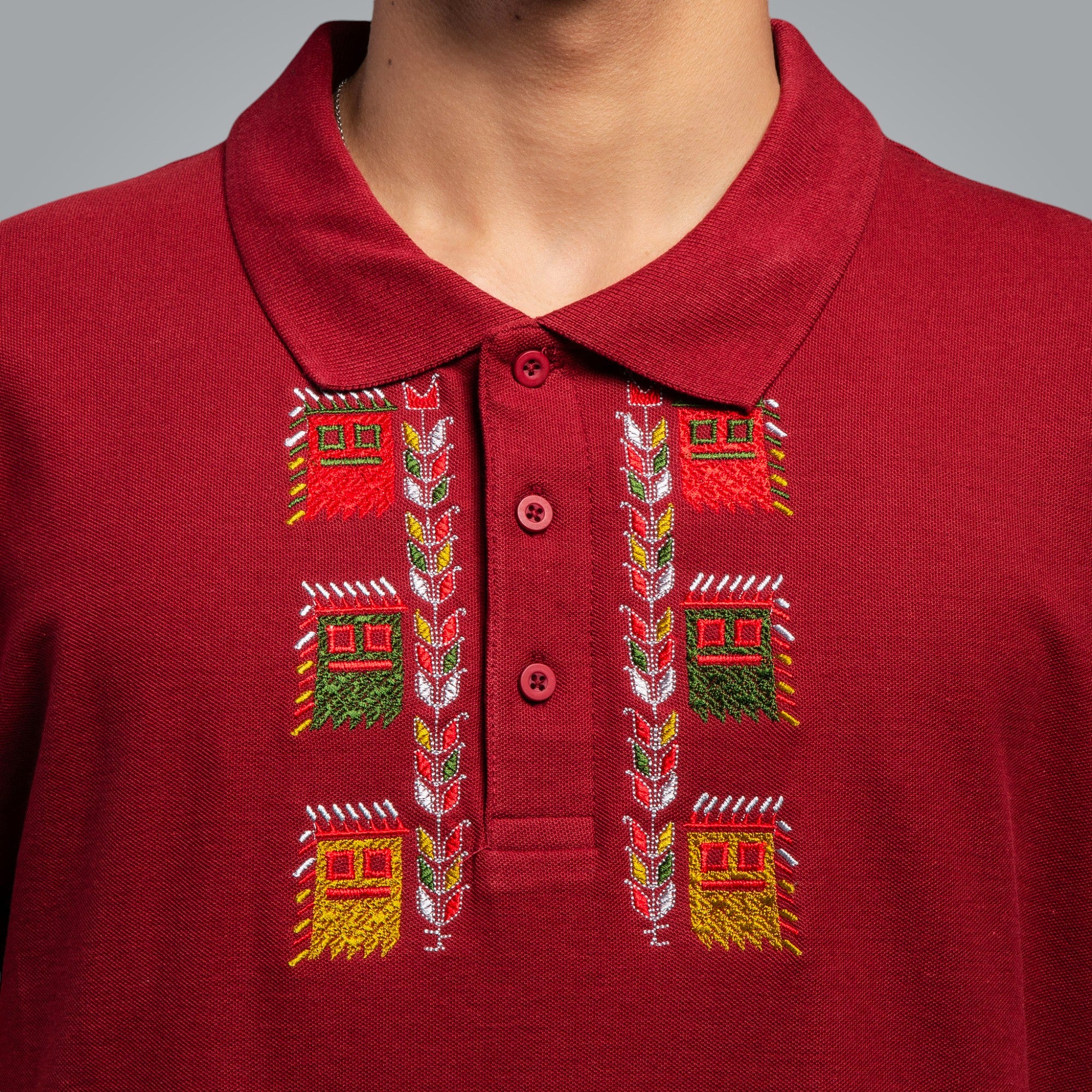 Тениска с яка "Кукери"