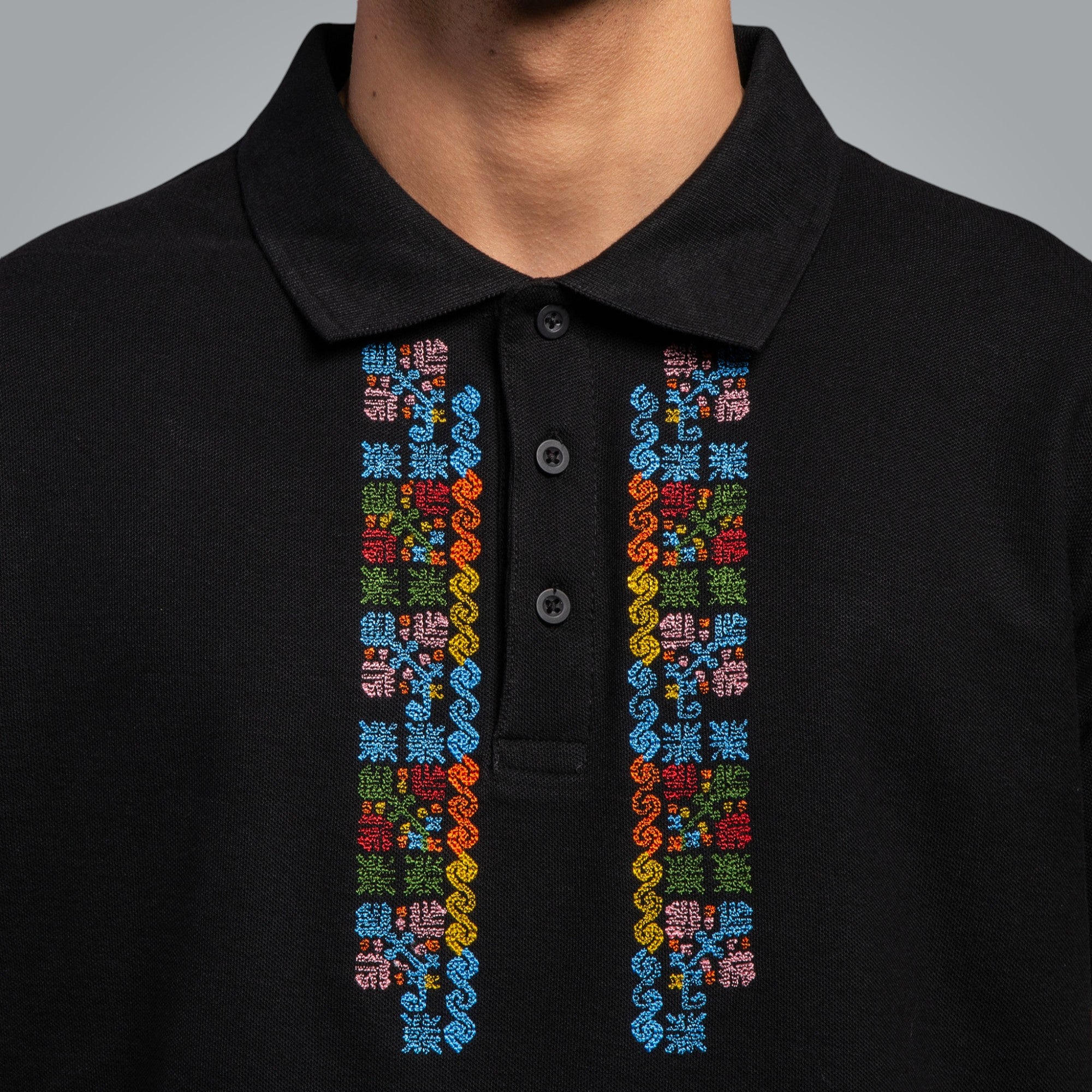 Мъжка тениска с яка с шевица от бургаско