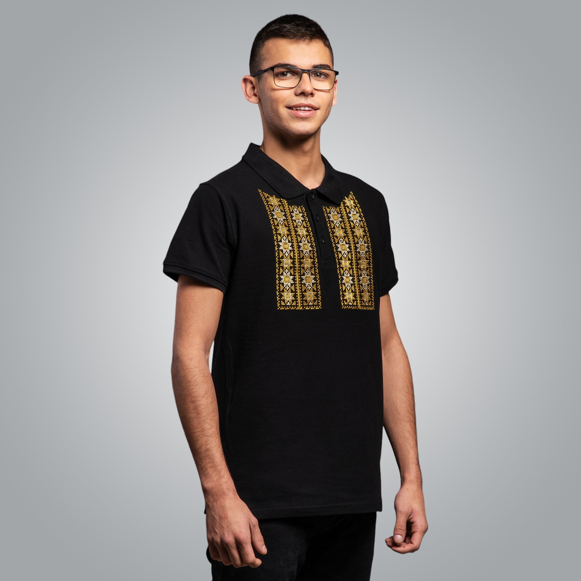 Тениска с яка "Закрилник"