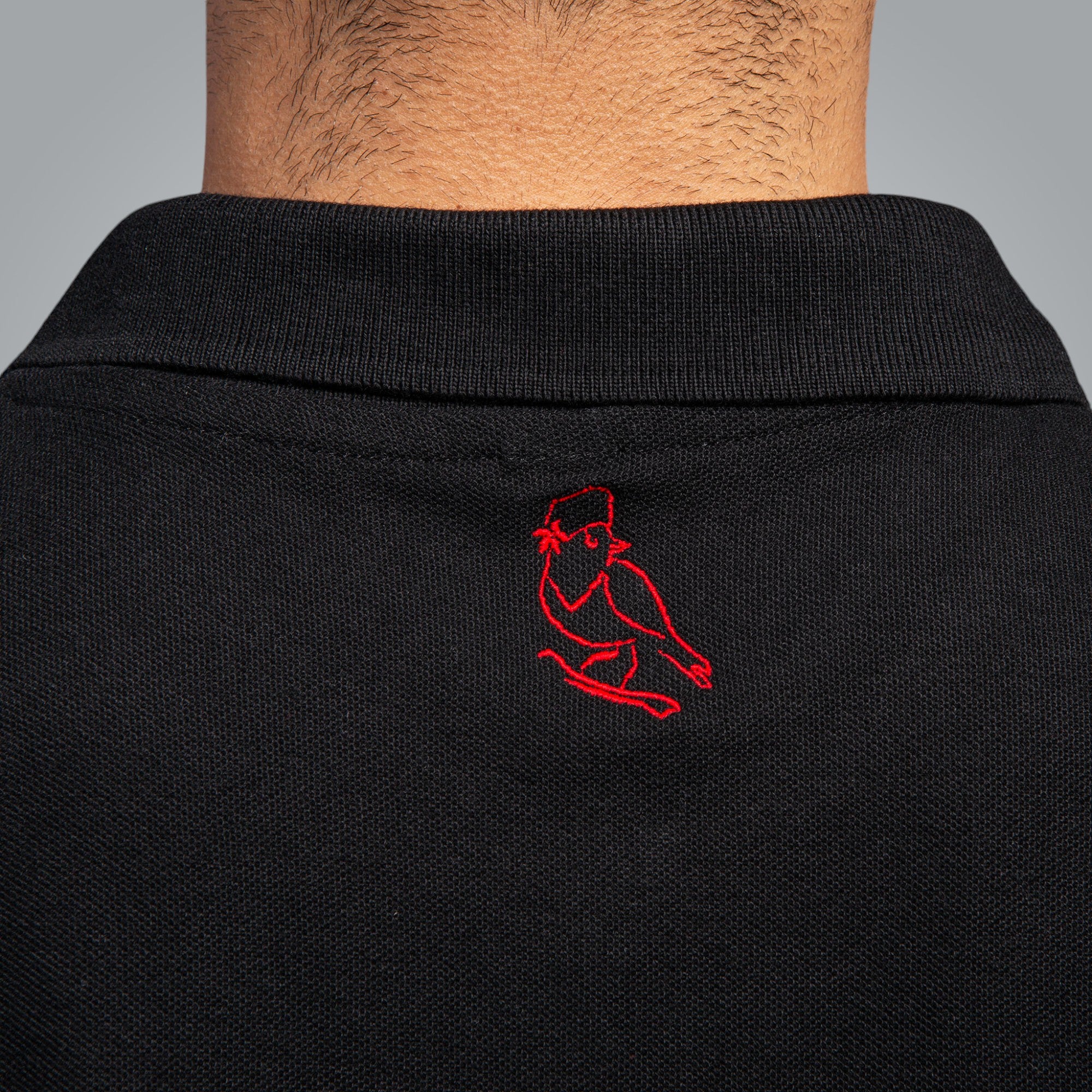 Тениска с яка "Закрилник"