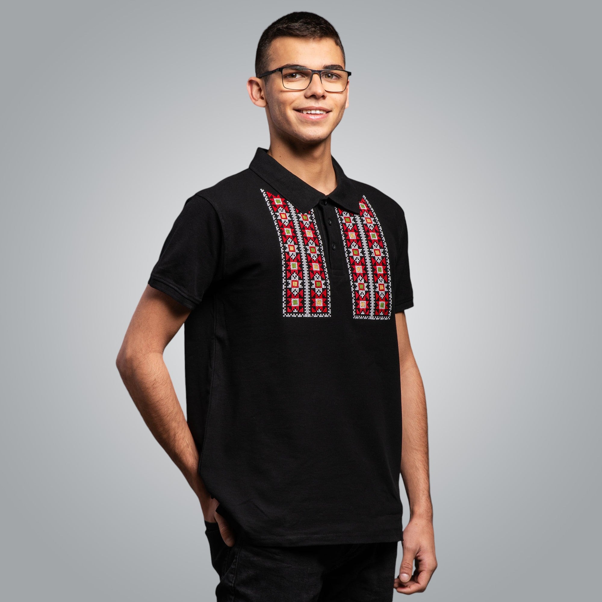 Тениска с яка "Закрилник"