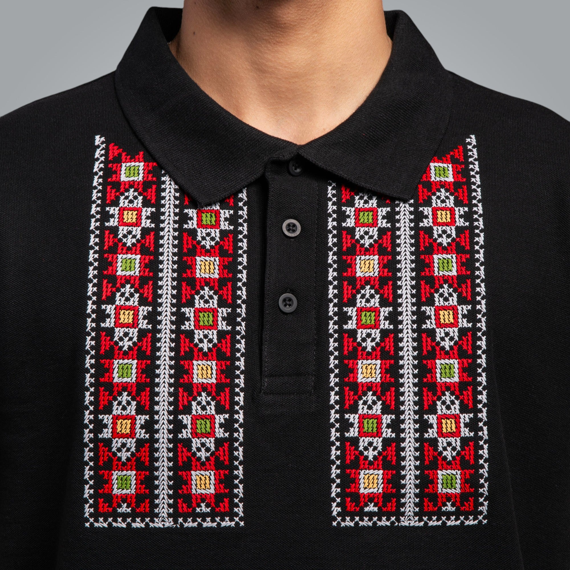 Тениска с яка "Закрилник"