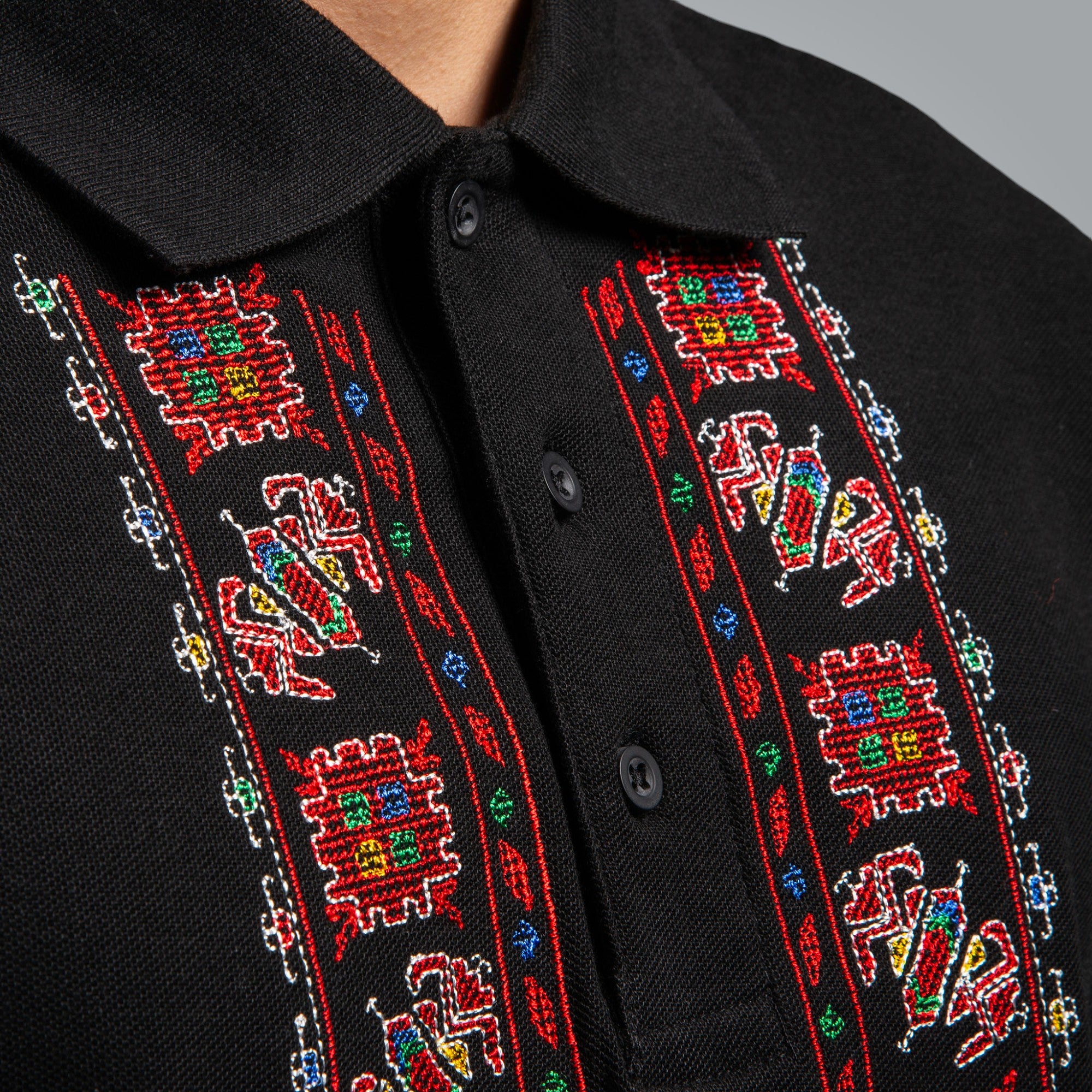 Блуза с яка "Традиционна"