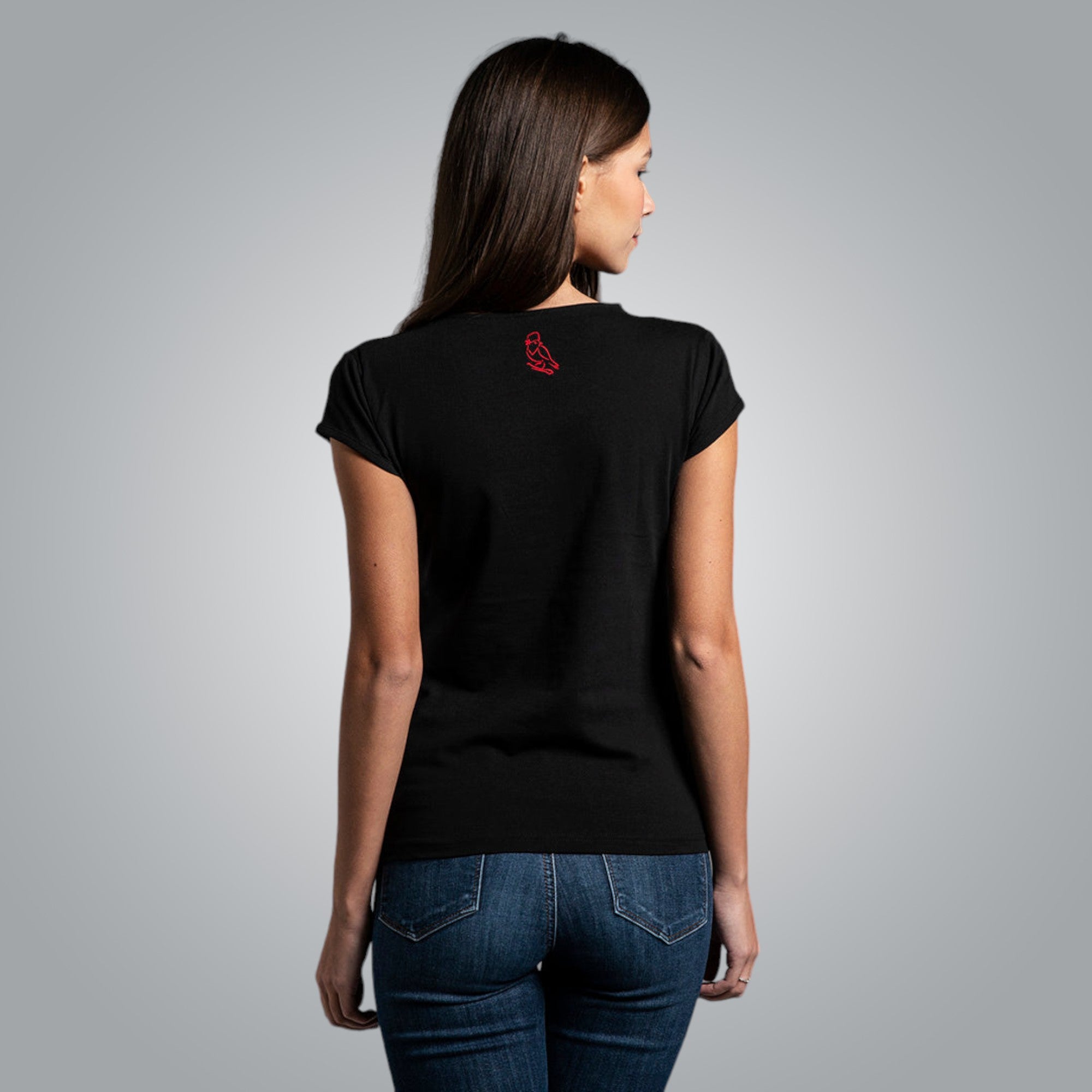 Тениска с V-деколте "Плодородие"