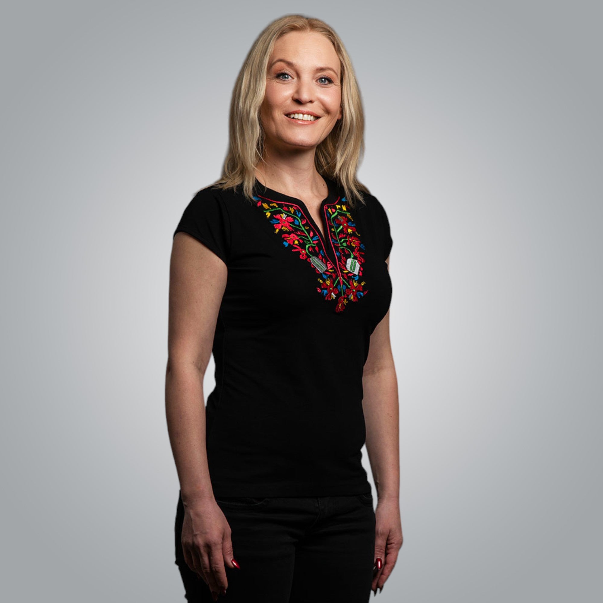 Тениска с V-деколте "Дърво на живота"