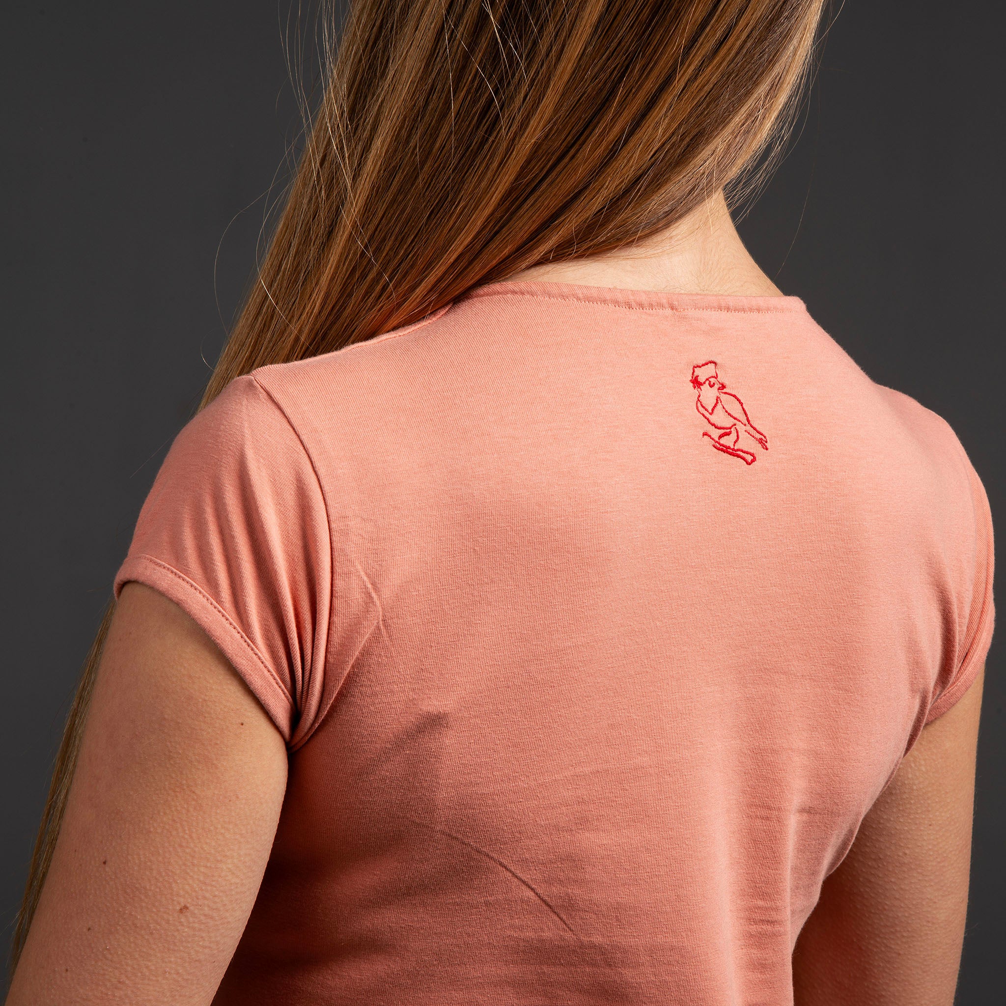 Тениска с V-деколте "Прелест"