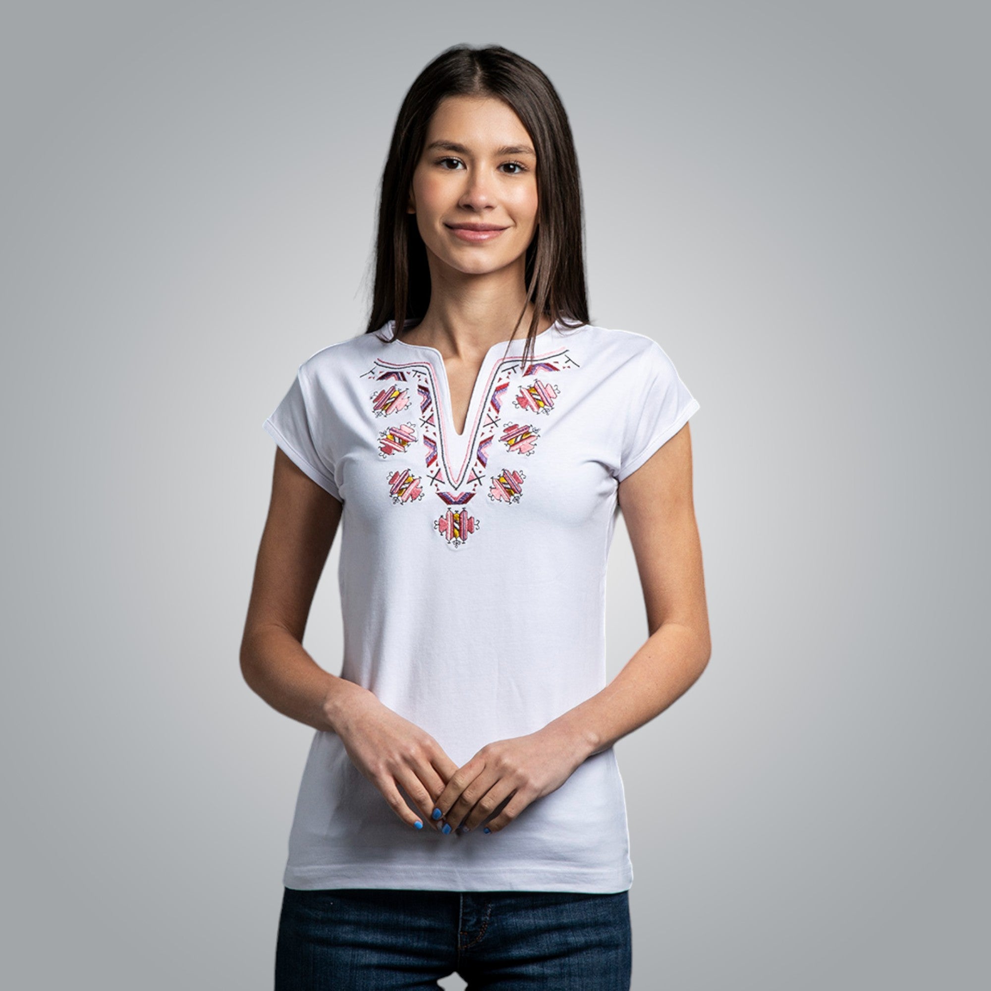 Тениска с V деколте "от Шоплука"