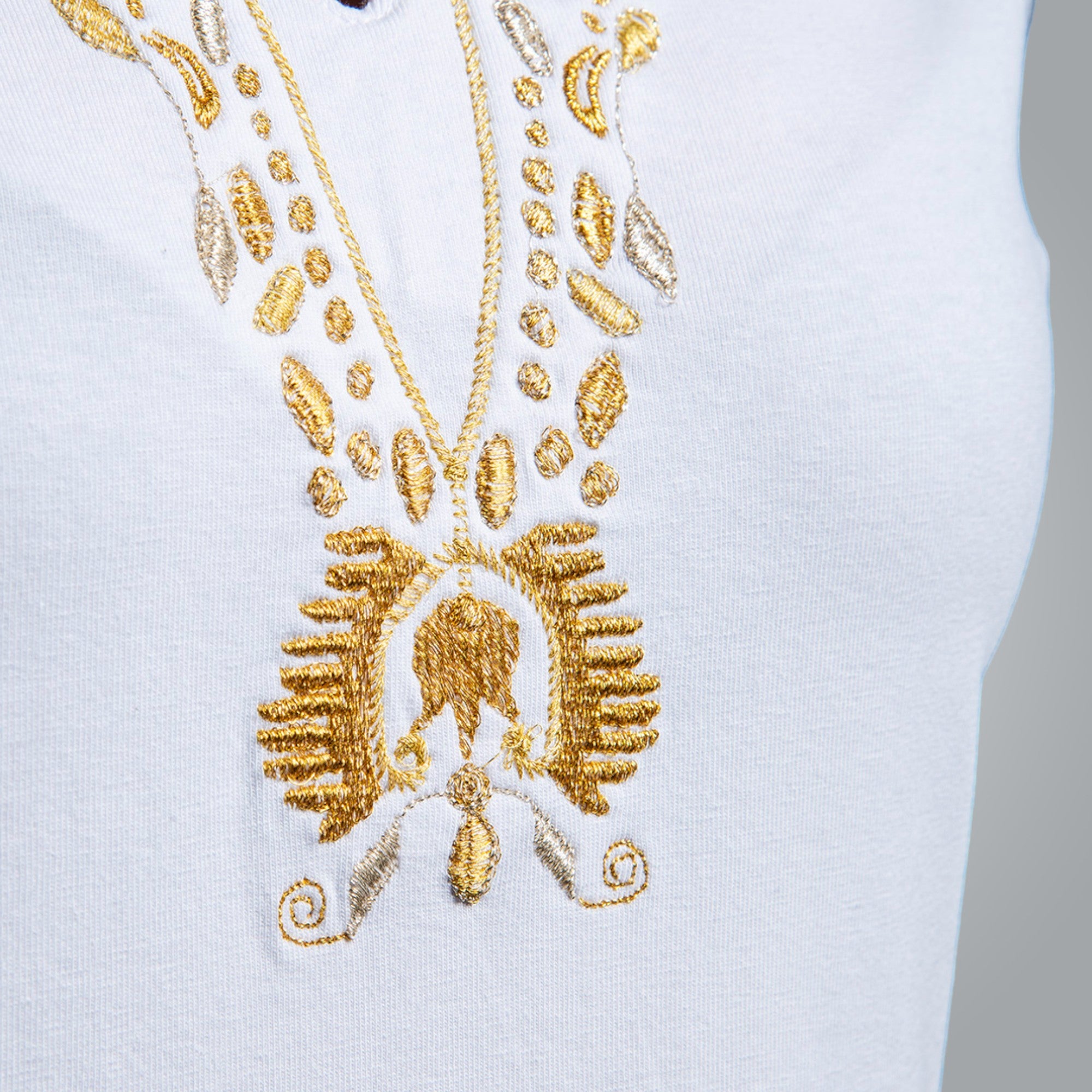 Тениска с V-деколте "Плодородие"