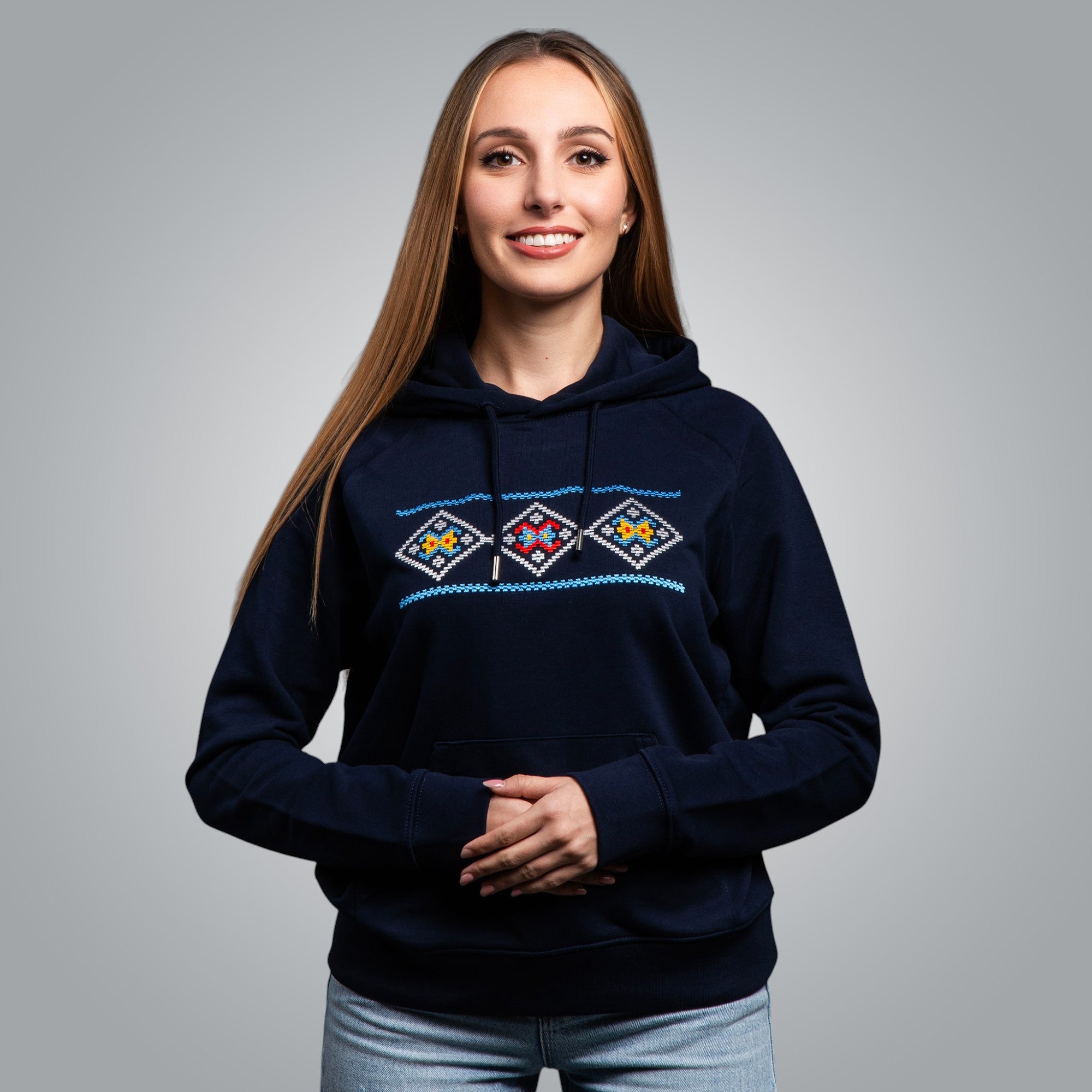 Дамска блуза с качулка "Народ"