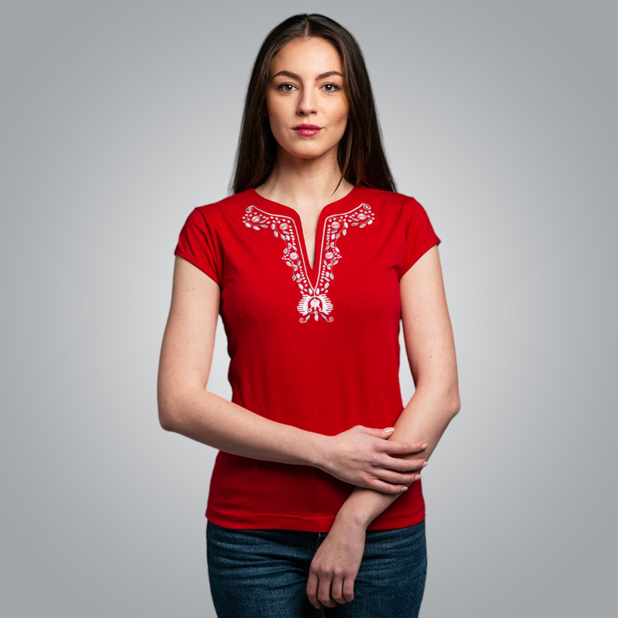 Тениска с V-деколте "Плодородие"