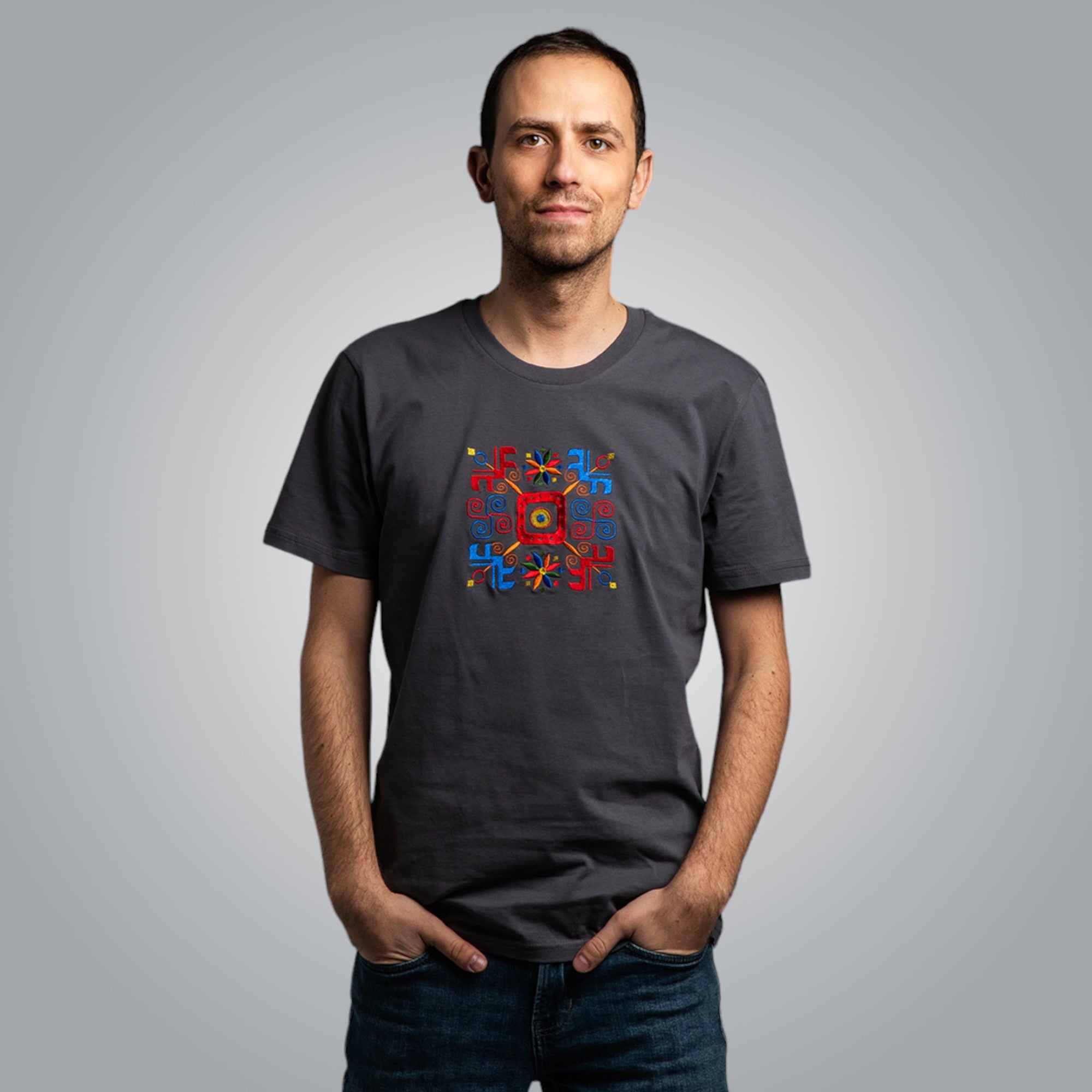 Тениска "Посоки"