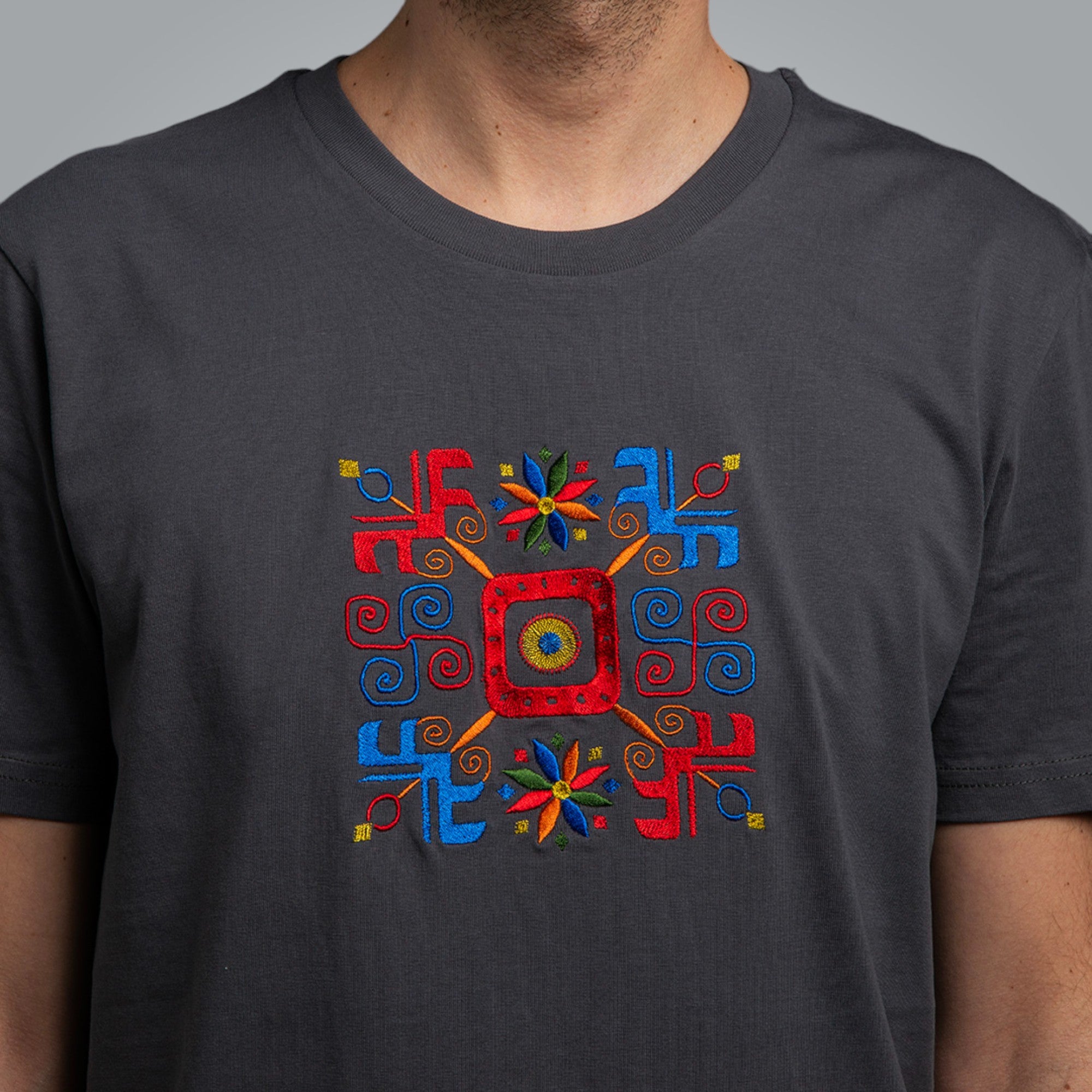 Тениска "Посоки"